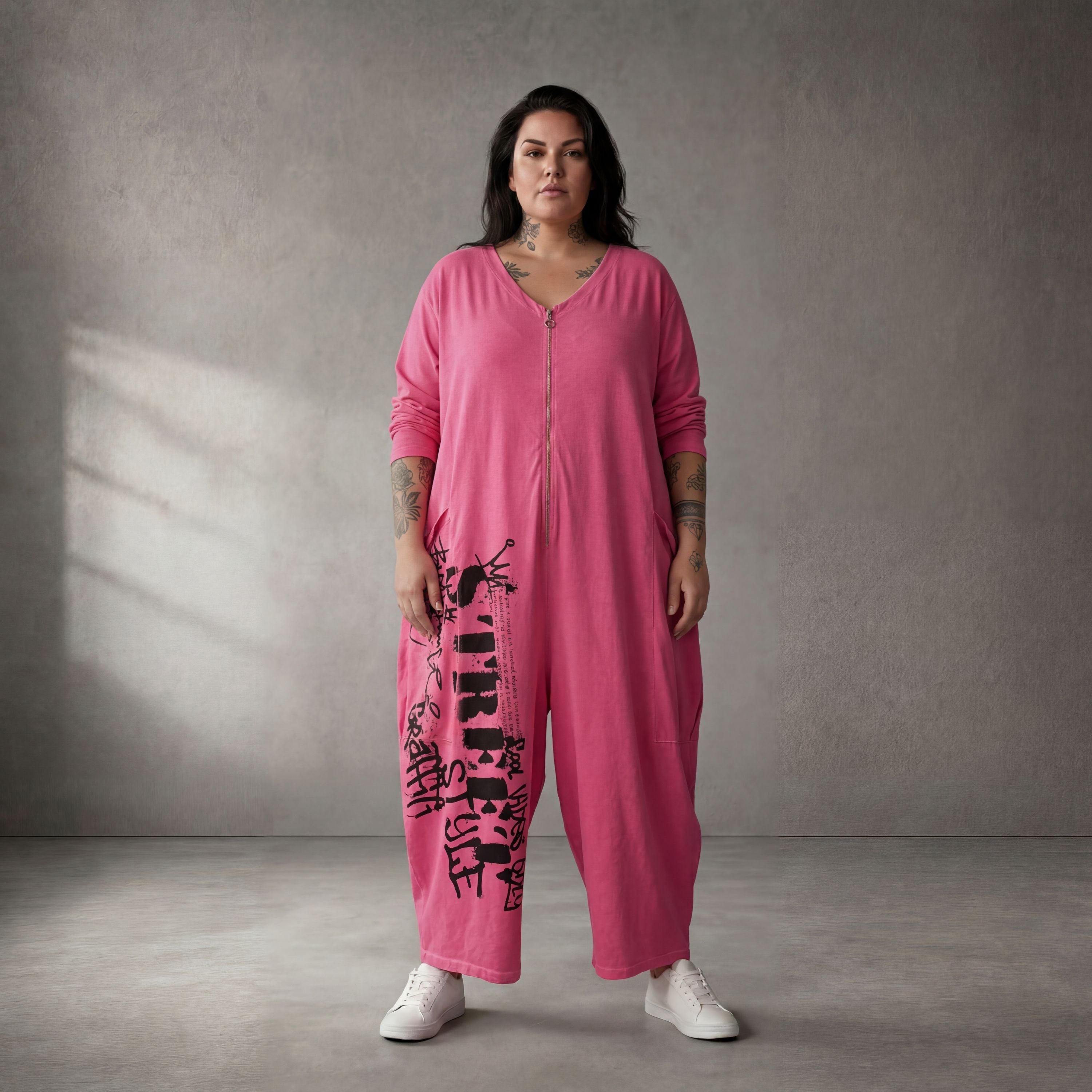 Rosa Baumwolljumpsuit im Lagenlook leger und zeitlos mit V Ausschnitt Streetstyle weich