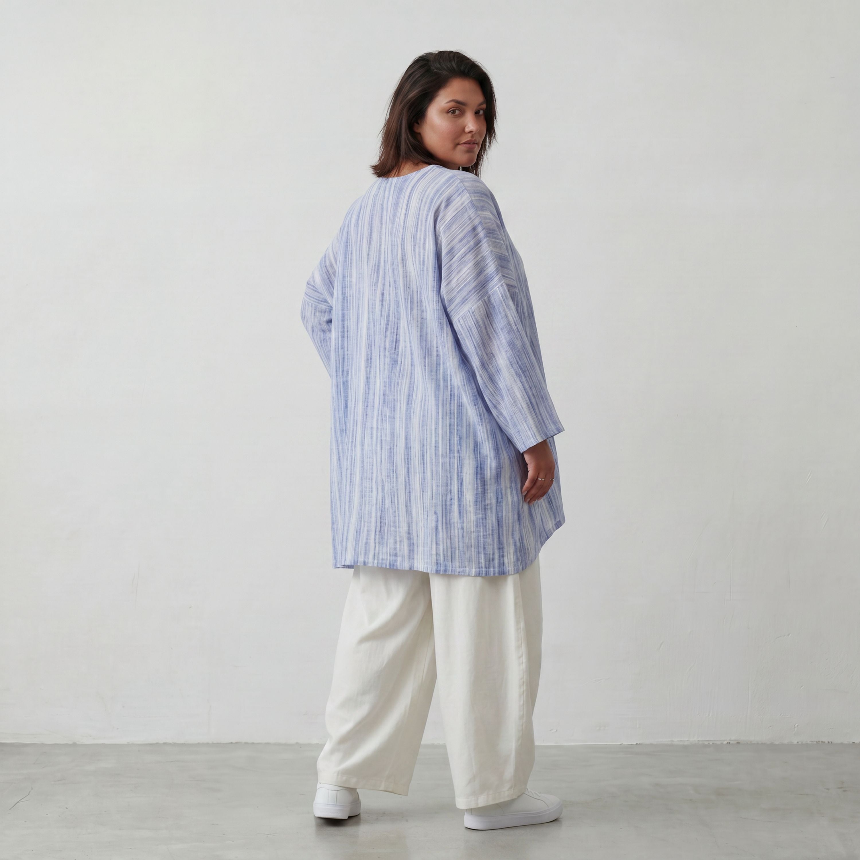 Luftiges Oversize Shirt in Jeansblau/Weiß im Lagenlook leger zeitlos ausgefallen soft