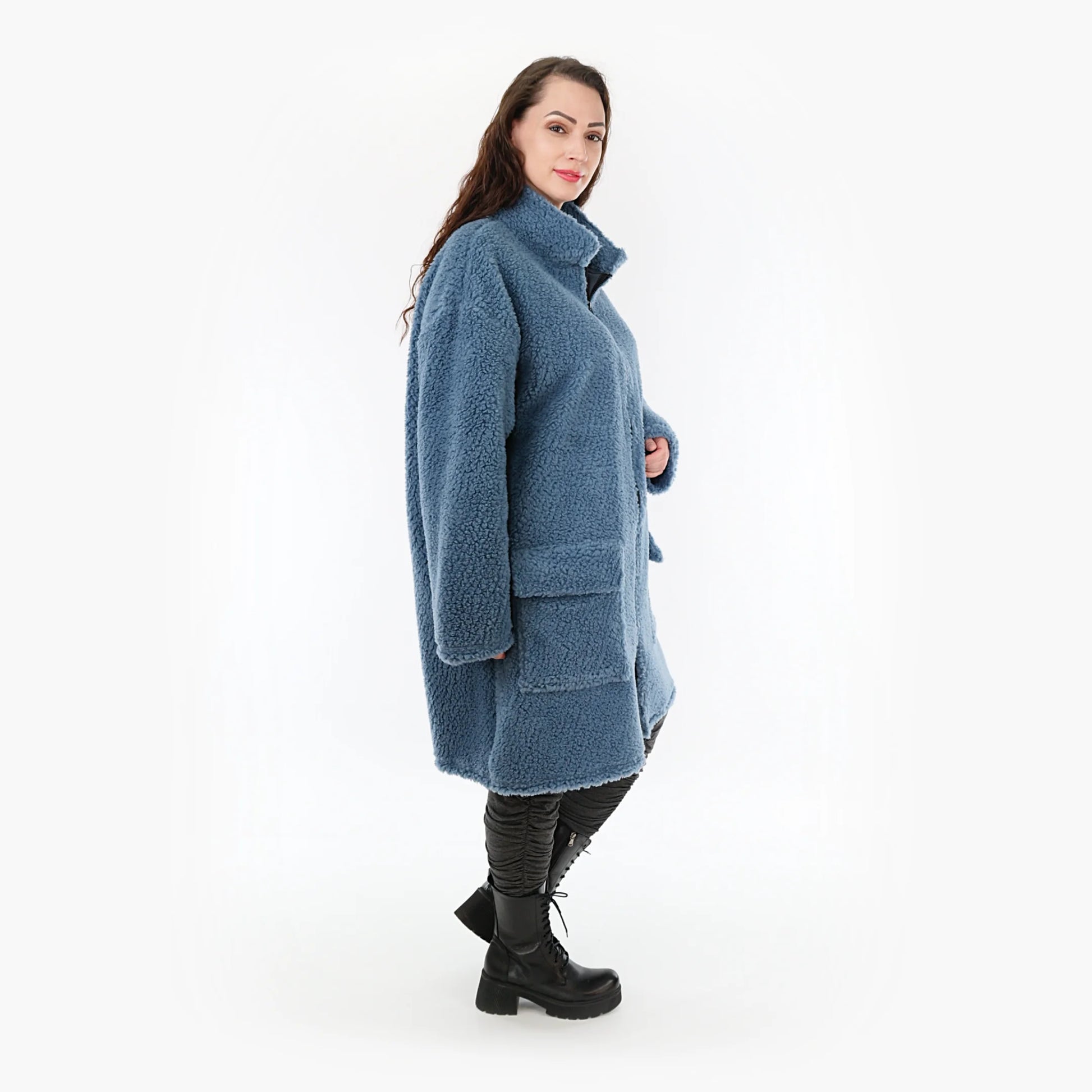  Stylische Jacke im eleganten Blau für kühle Herbst- und Wintertage mit praktischen Taschen