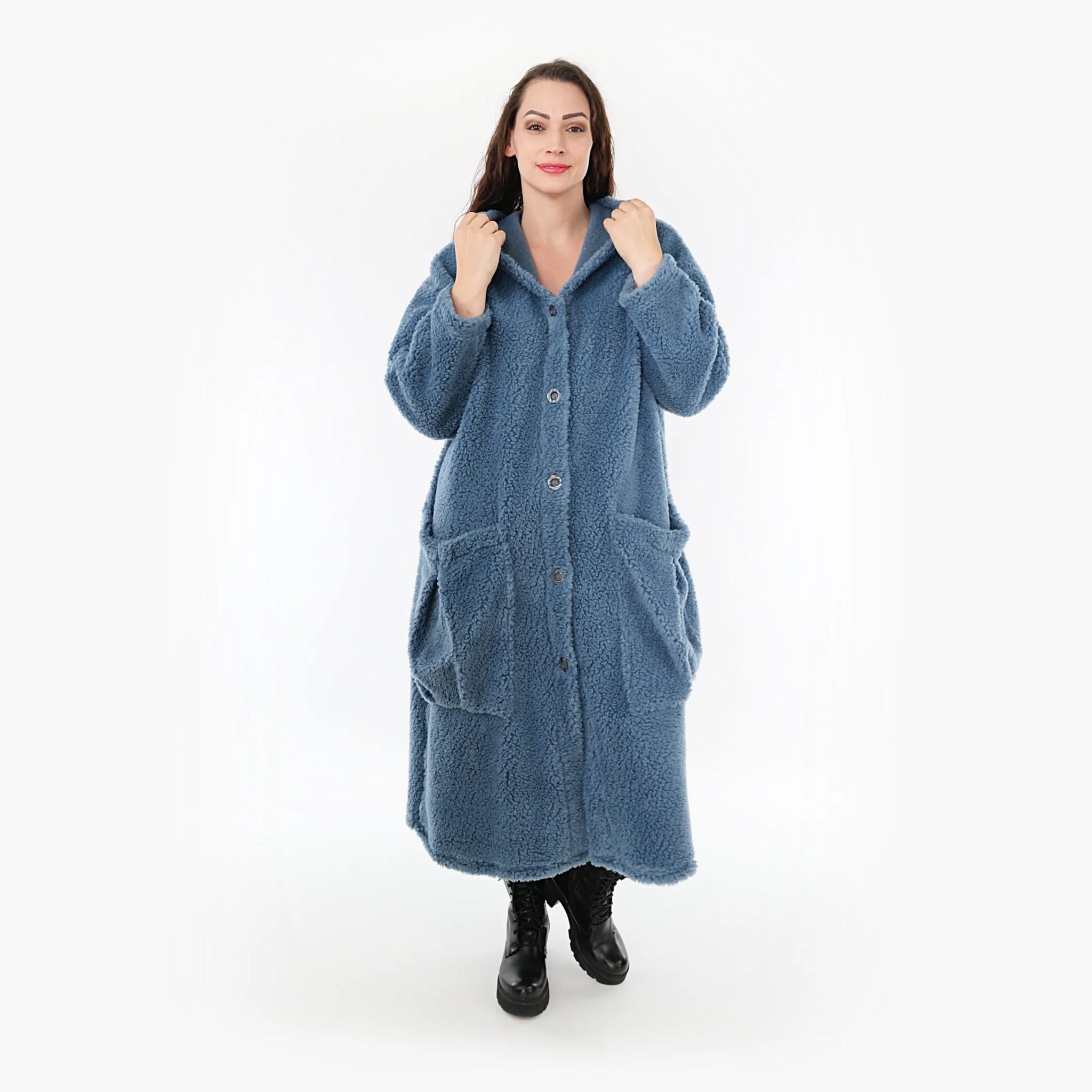  Stylischer Oversize-Mantel in zeitlosem Blau aus kuscheligem Teddy-Stoff für Herbst und Winter