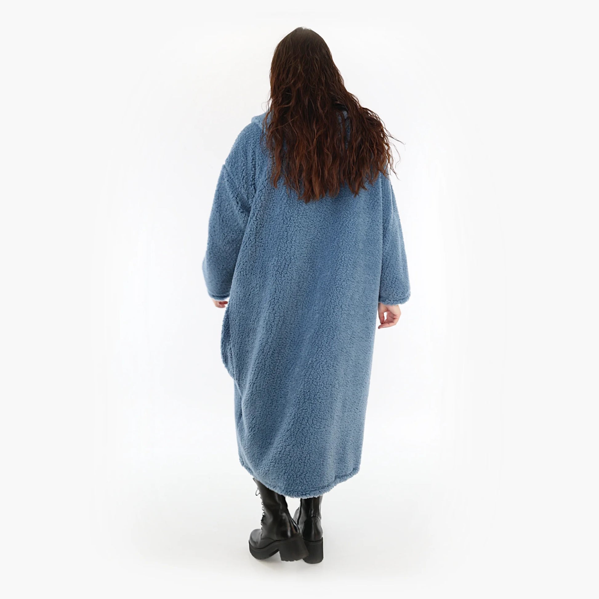  Stylischer Oversize-Mantel in zeitlosem Blau aus kuscheligem Teddy-Stoff für Herbst und Winter