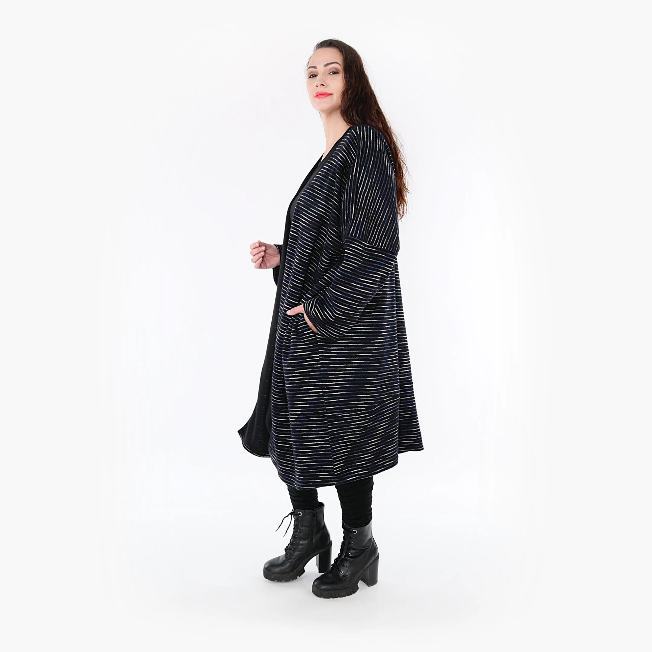  AKH Fashion Jacke in gerader Form, aus Baumwolle, 1367.06828, Schwarz-Blau-Weiß, Schick