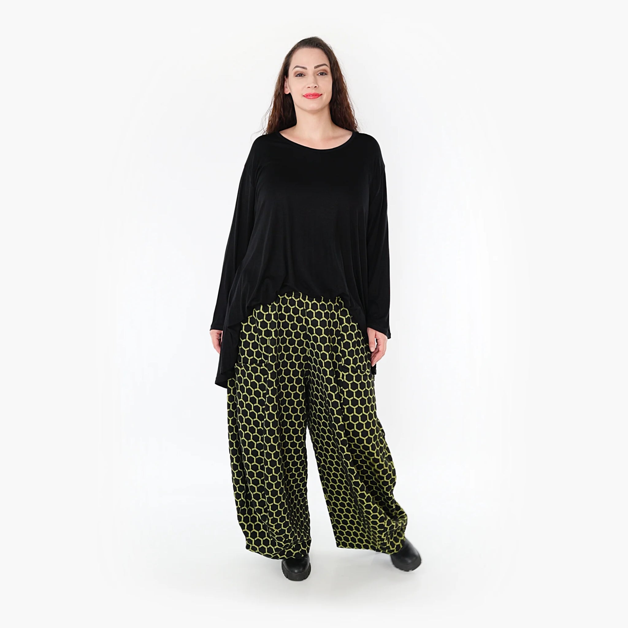  Bequeme Ballonhose in Schwarz-Lime mit Rautenmuster für trendige Lagenlooks im Herbst