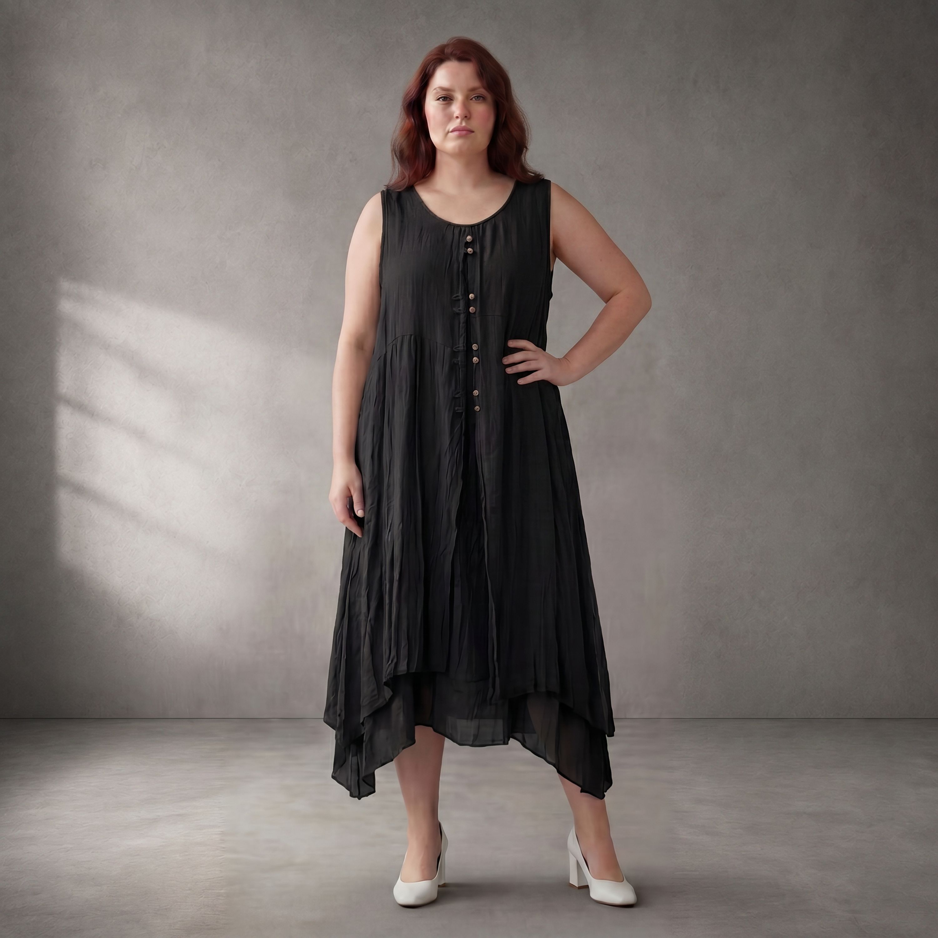 Schwarze Oversize Tunika im Lagenlook luftig fliessend zeitlos leger weich mit Taschen