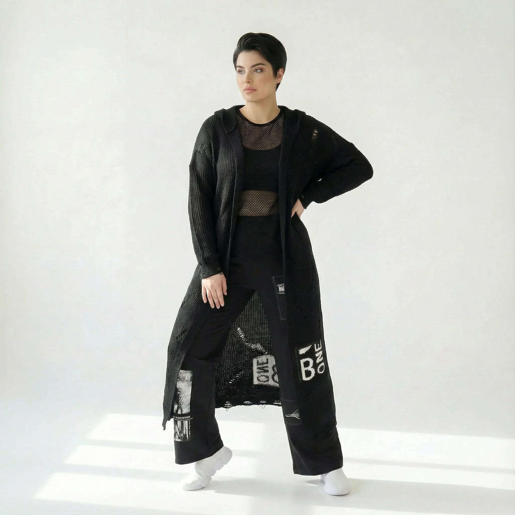 Oversize Grobstrick Cardigan mit Schrift Applikationen Übergang B One Damenmode jetzt bei Modeare entdecken