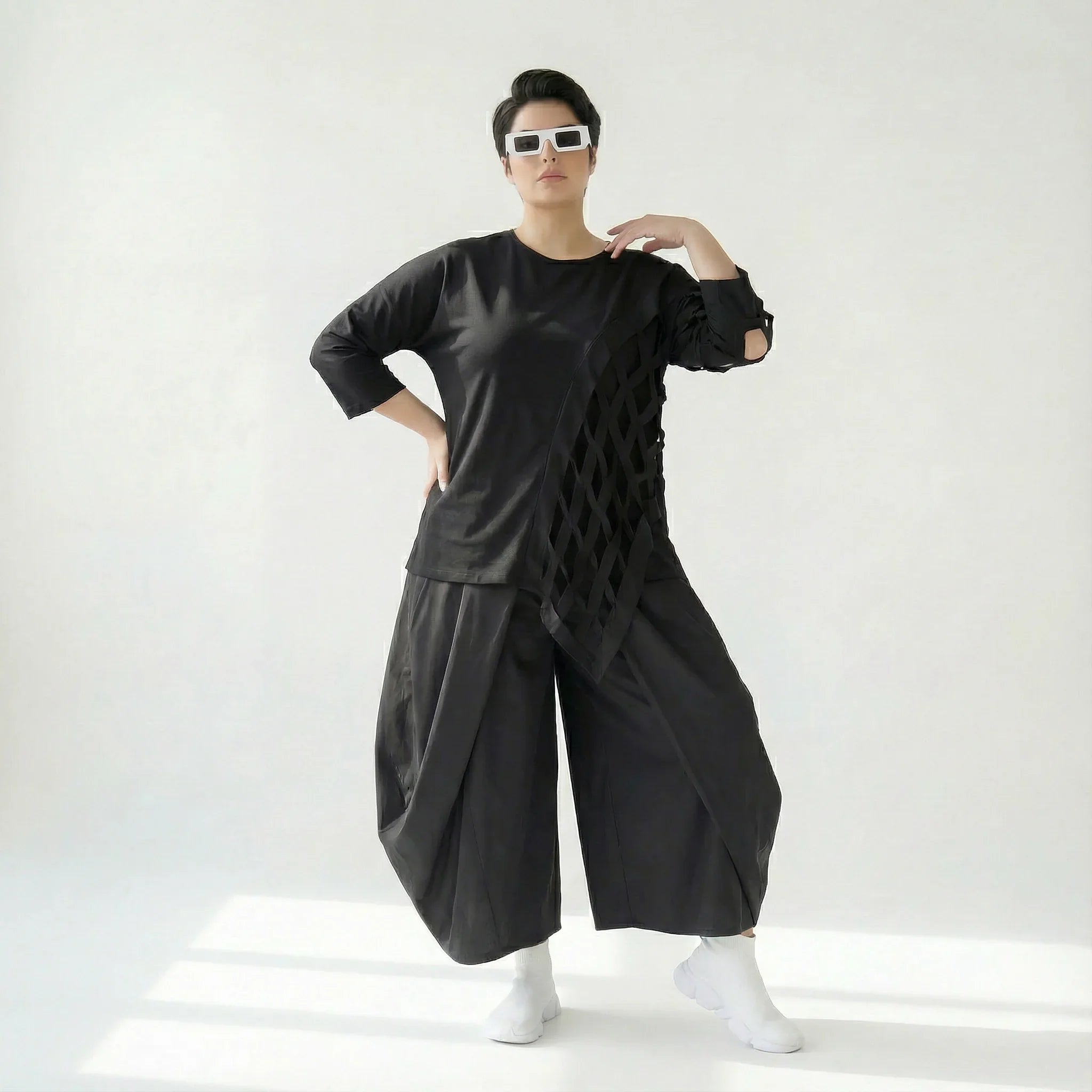 Weite Ballonhose aus Baumwollpopeline mit Wickeloptik Caraclan bei Modeare Avantgarde Lagenlook Damen