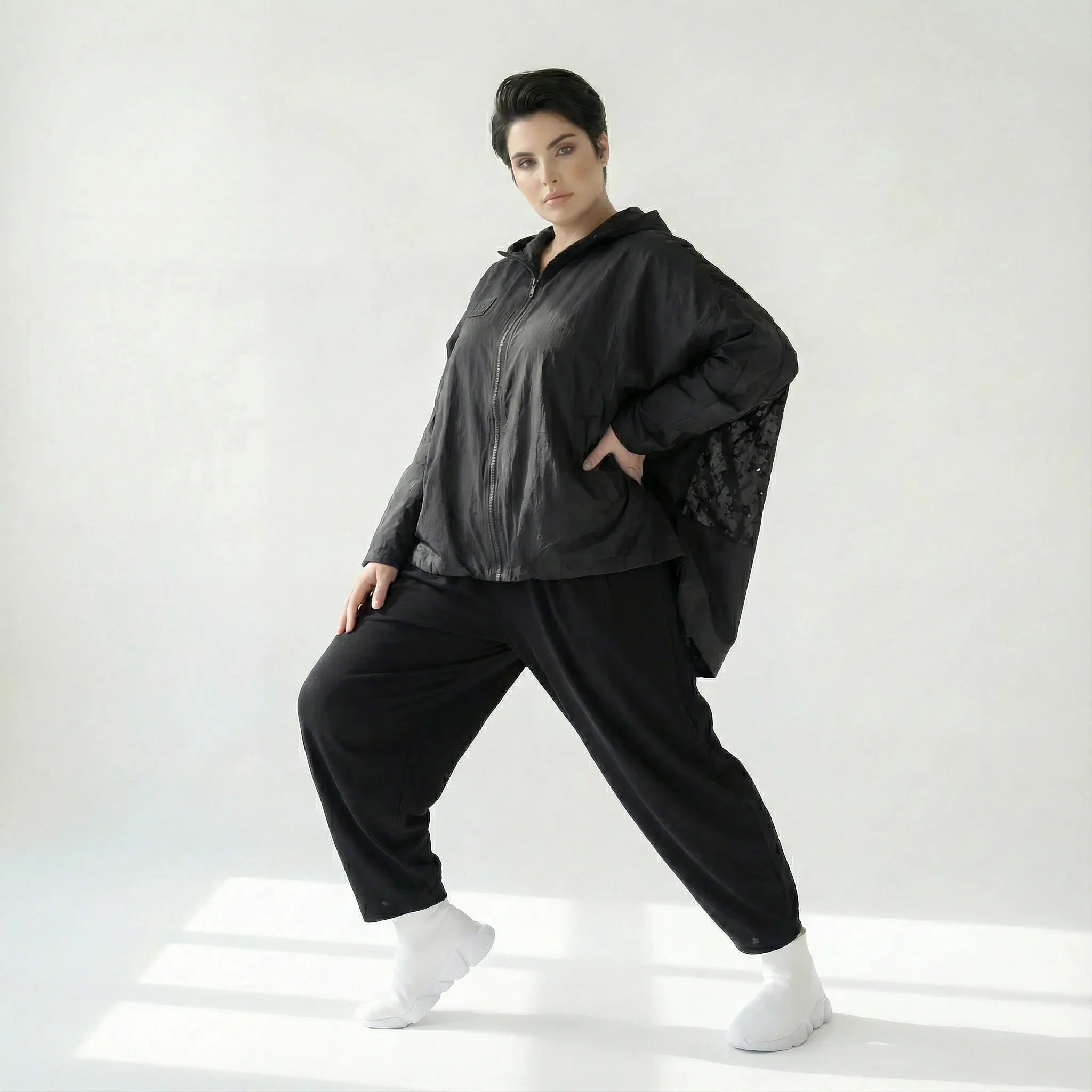 Oversize Damen Übergangsjacke aus Baumwolle im Ballonschnitt Memorytaft Caraclan exklusiv bei Modeare