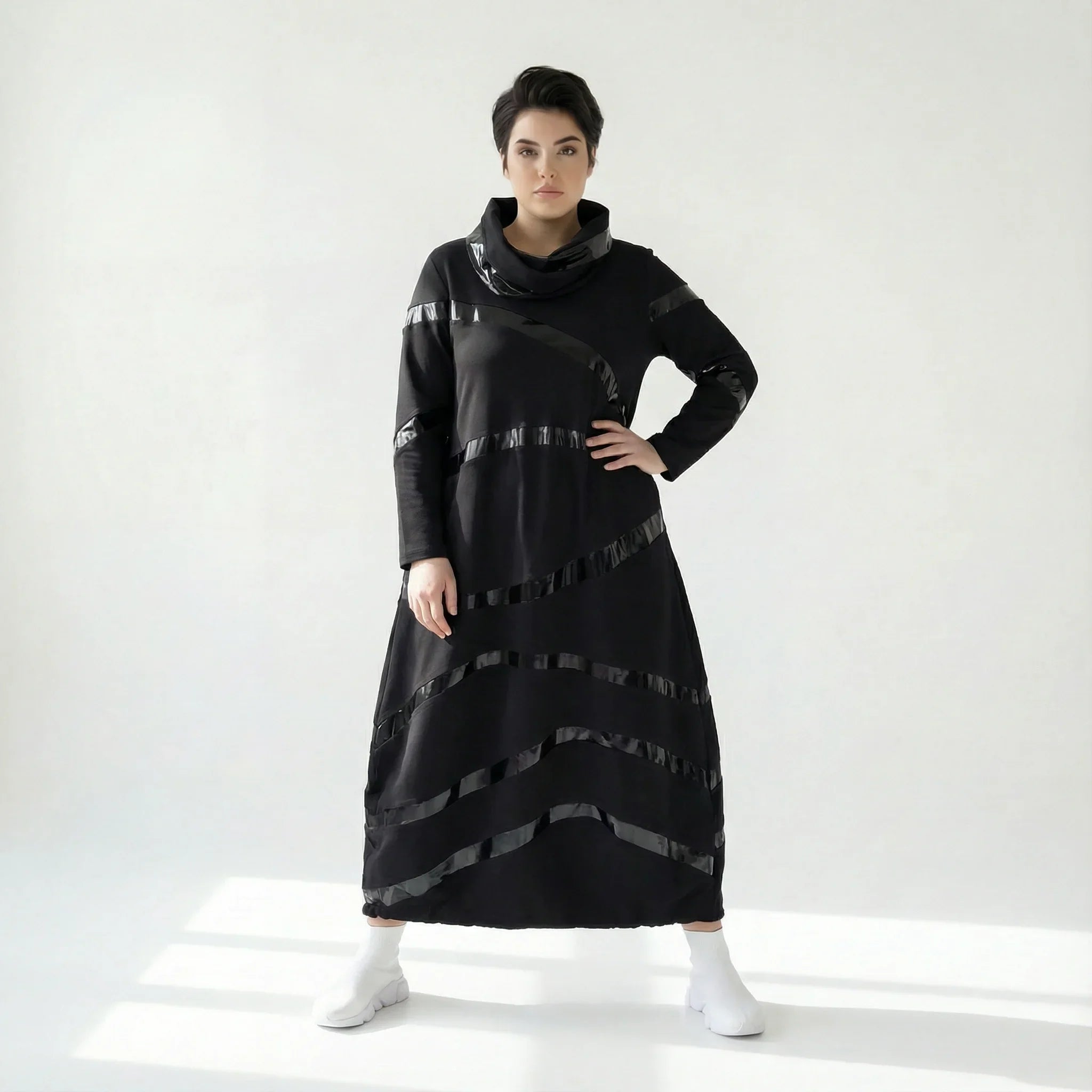 Ballonkleid aus Romanit Jersey mit Lederimitat-Streifen – weich & stretchig | Riberance bei Modeare entdecken