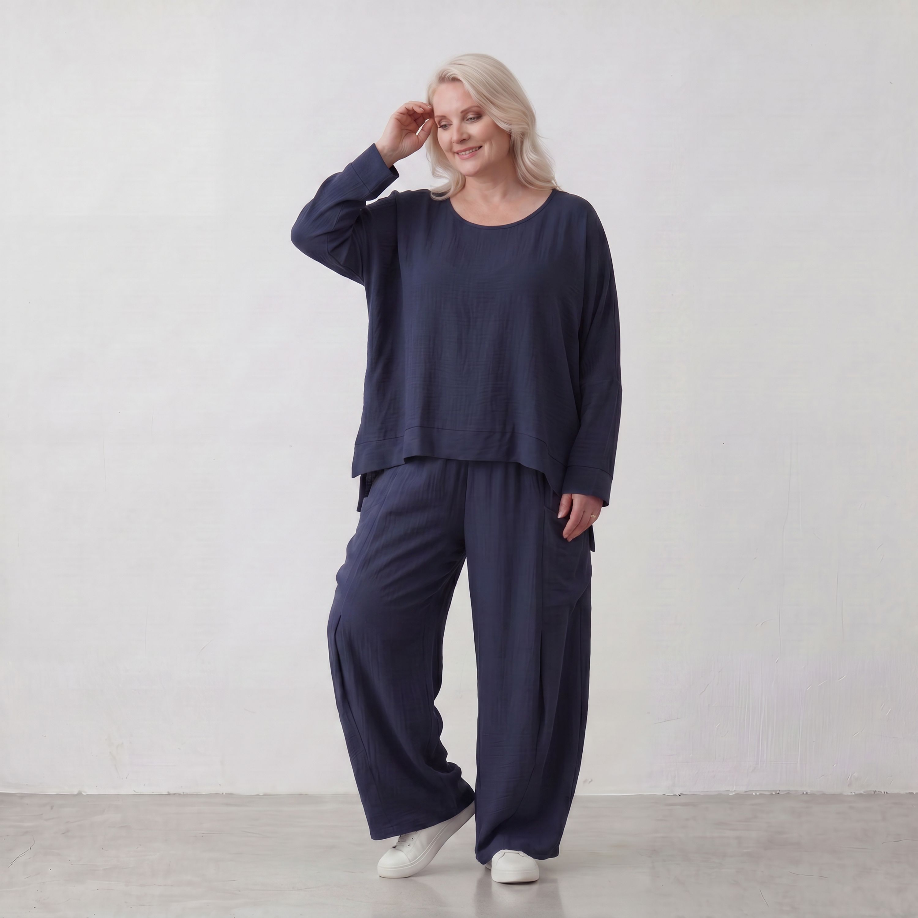 Leichter Lagenlook Überwurf in Marine mit Leinenanteil Oversize zeitlos leger modern neu