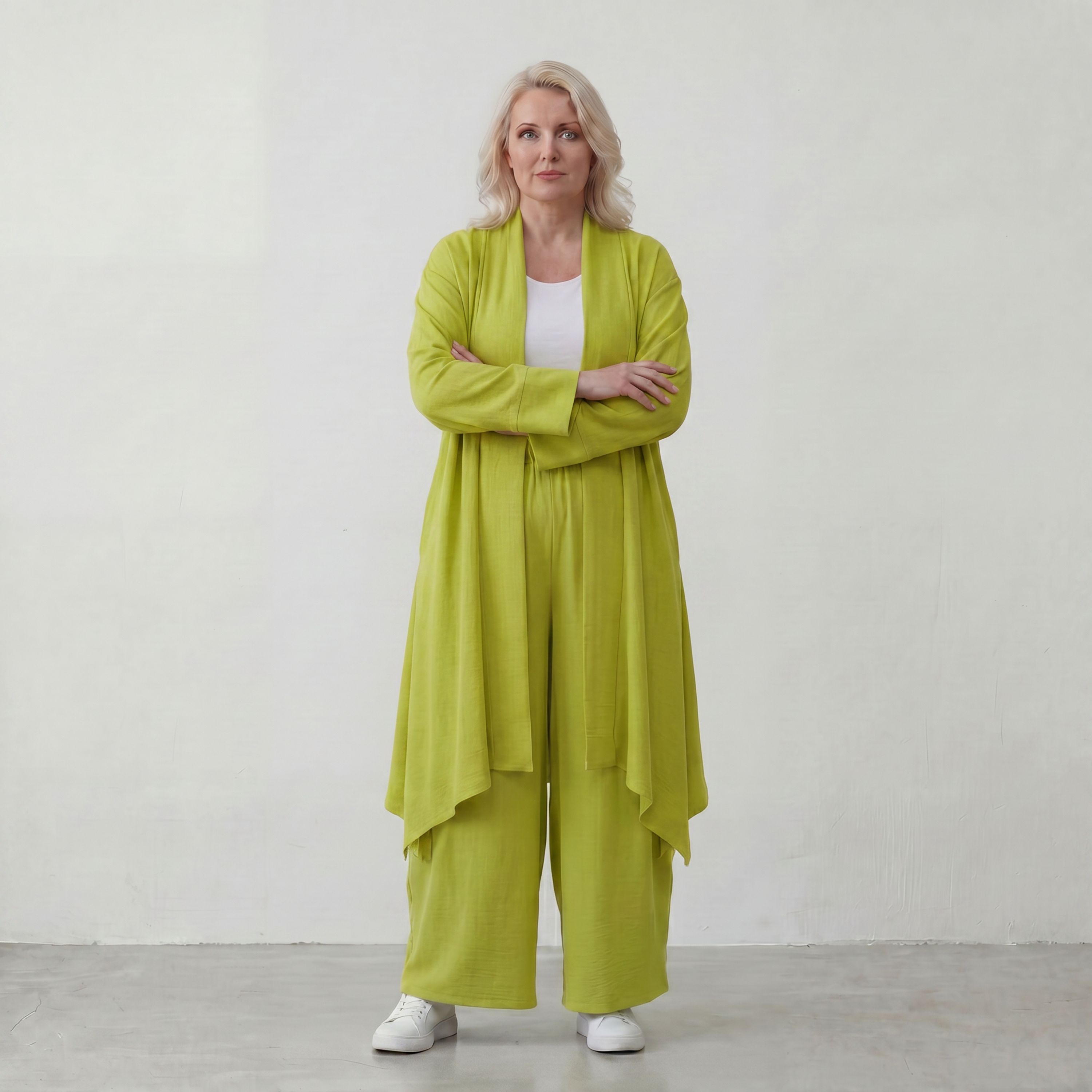Apfelgrün fliessender Longcardigan im Lagenlook Oversize leger zeitlos luftig Leinenoptik