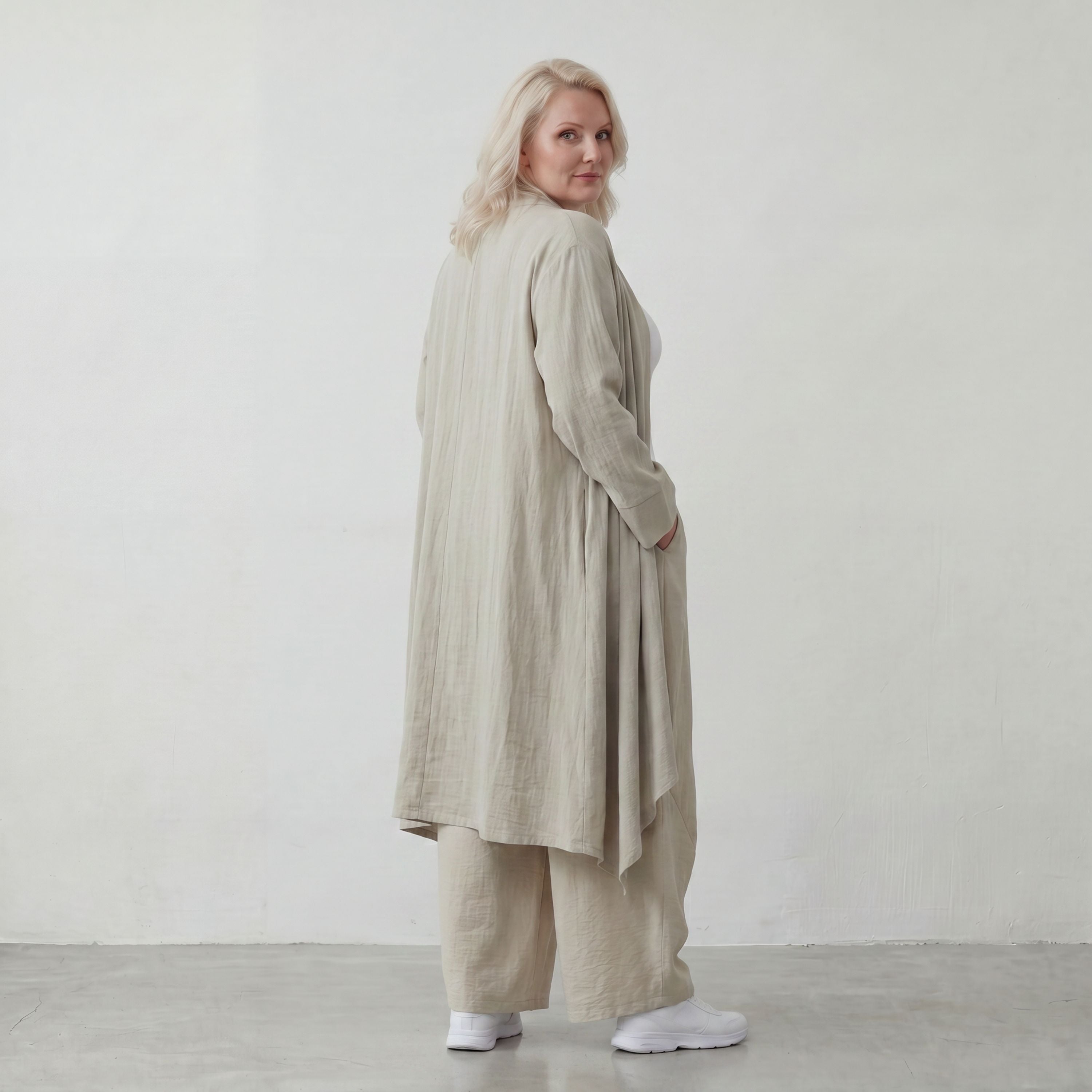 Zeitloser Beige Cardigan Lagenlook Oversize leger ausgefallen mit Leinenoptik Schalkragen