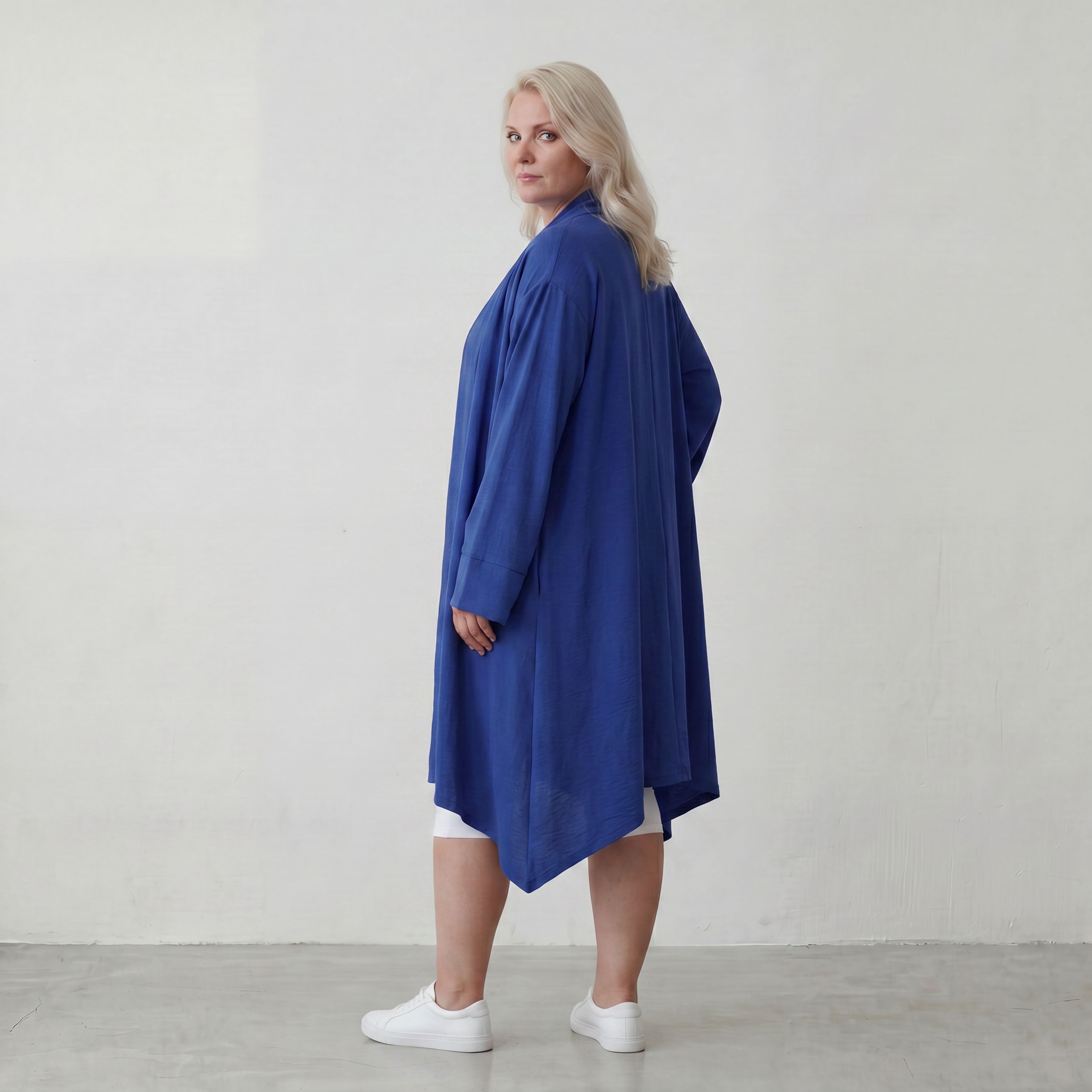 Fliessend geschnittener Cardigan Royalblau Leinenoptik Oversize Lagenlook luftig zeitlos