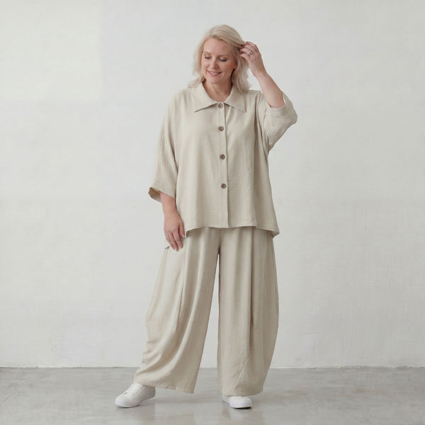 Legere Beige Bluse in Leinenoptik mit Crashlook Oversize Lagenlook zeitlos modern luftig