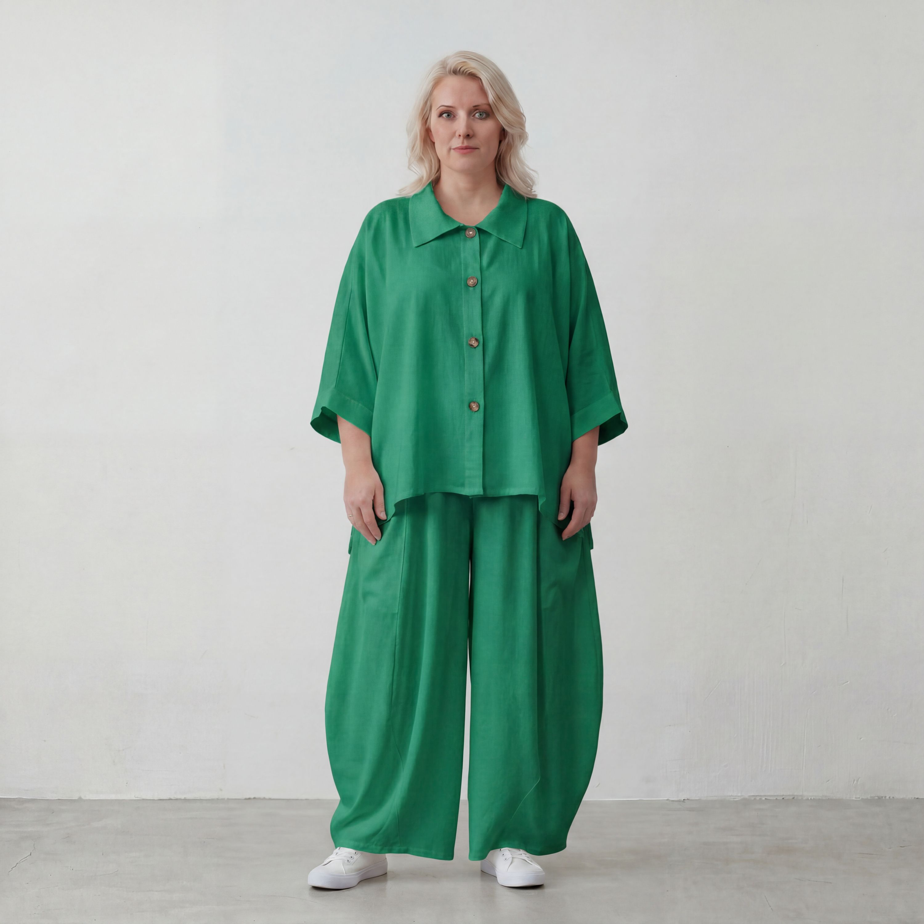 Legere Oversize Bluse in Smaragdgrün mit Leinenlook für zeitlosen Lagenlook und Eleganz