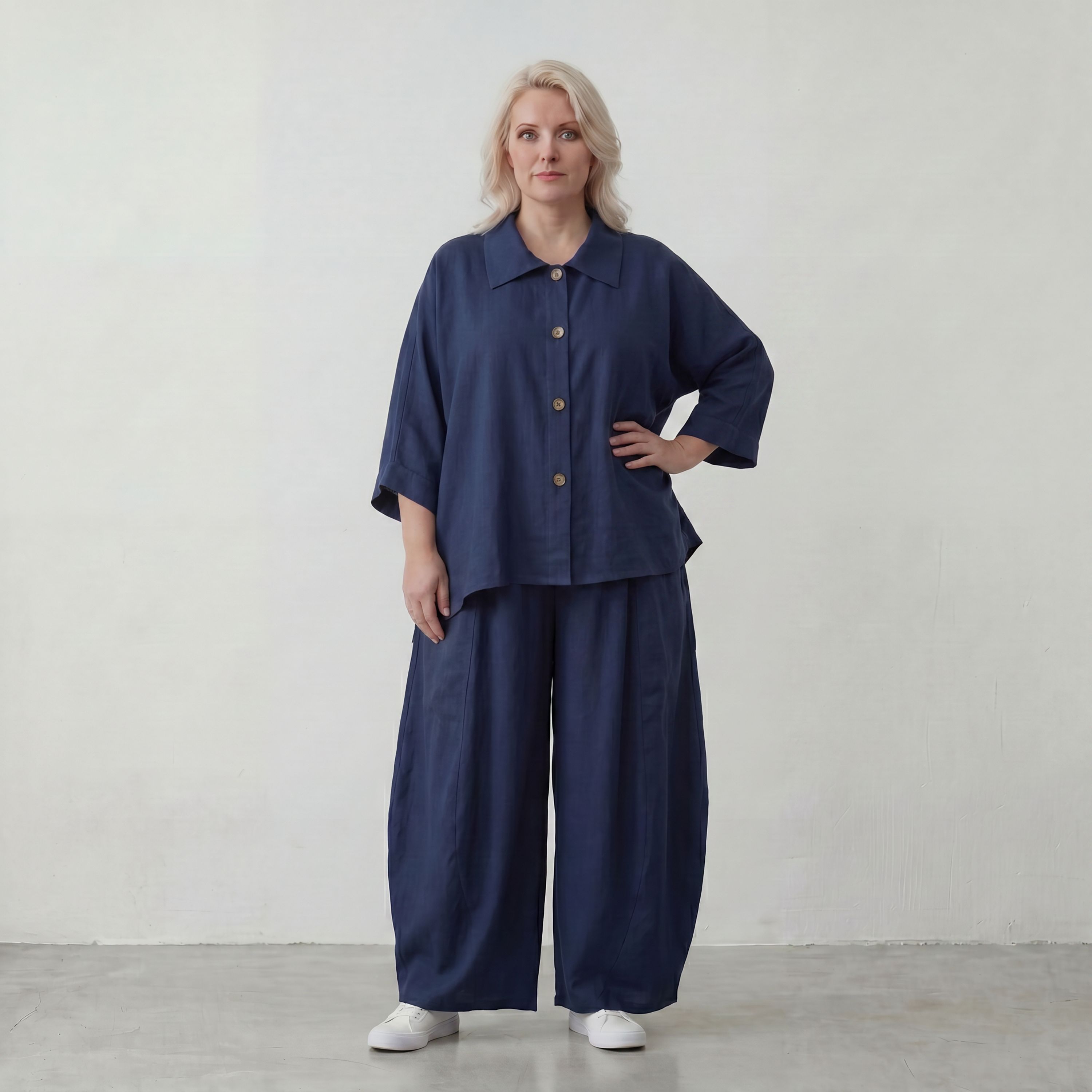 Zeitlose Marine Bluse in Leinenoptik leger Oversize Lagenlook sommerlich leicht und modern