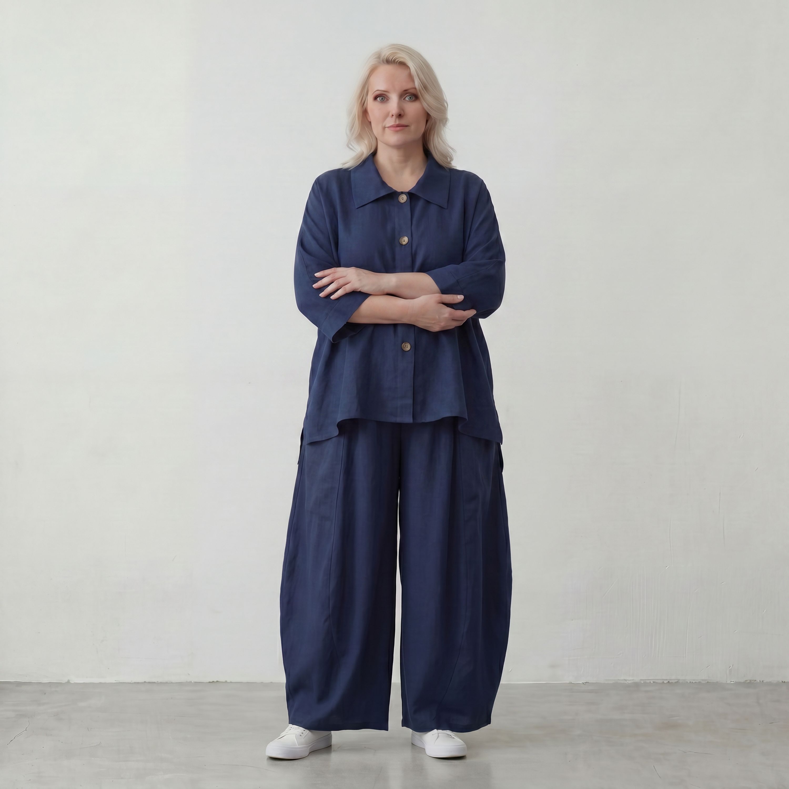Zeitlose Marine Bluse in Leinenoptik leger Oversize Lagenlook sommerlich leicht und modern