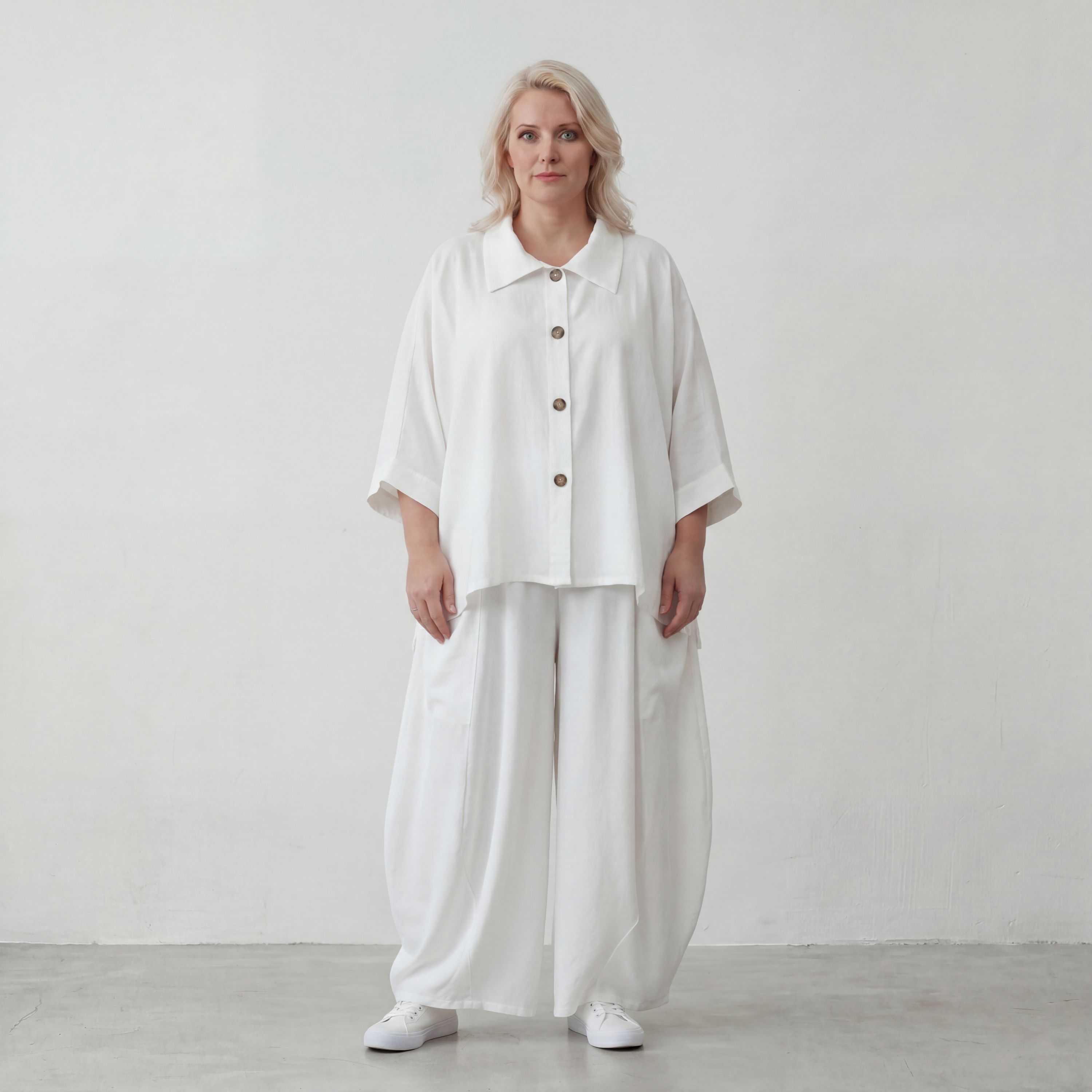 Zeitlose Weiß Ballonhose im Lagenlook Oversize sehr luftig mit Leinenoptik sommerlich