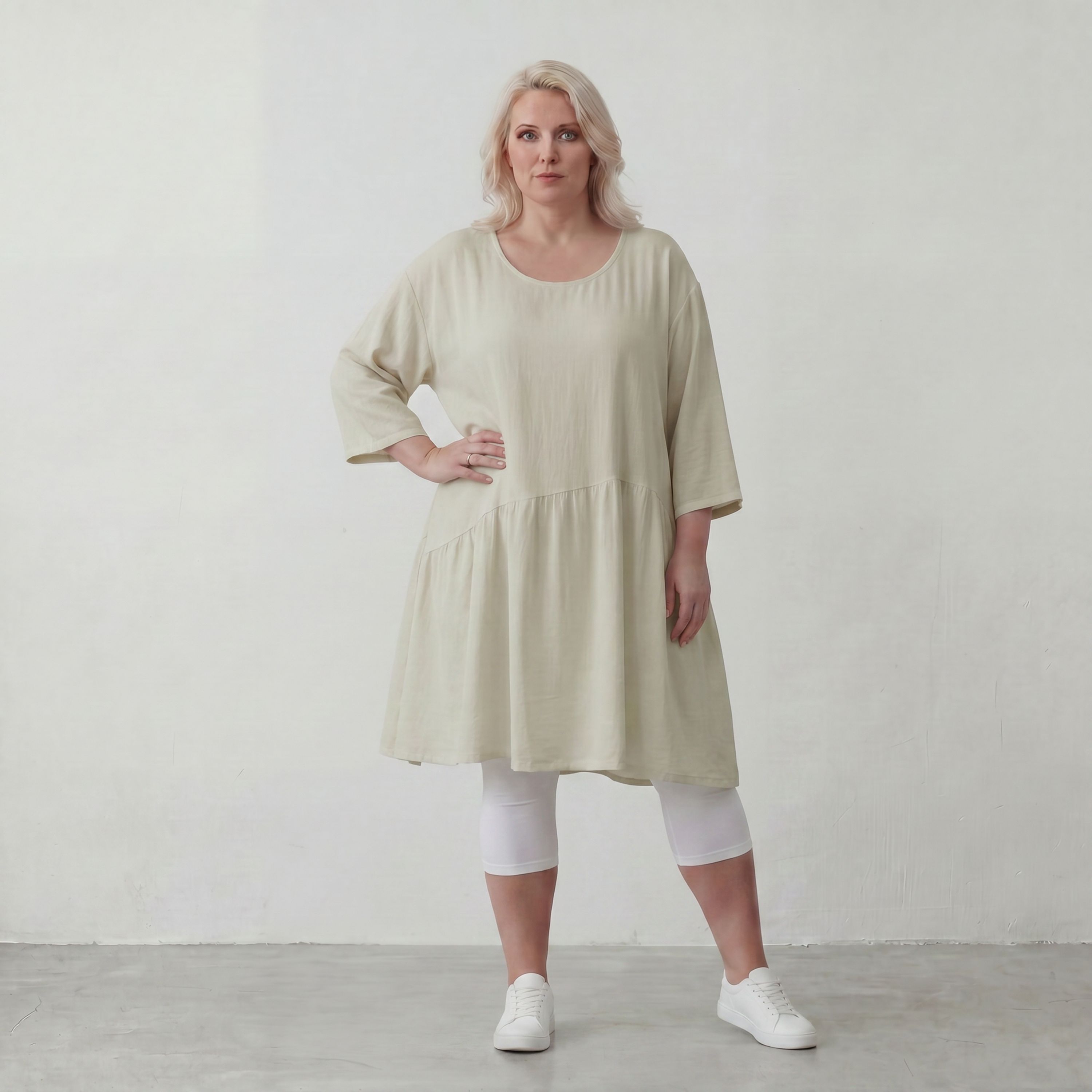 Zeitloses Beigekleid im legeren Lagenlook mit Leinenoptik Oversize A Linie leicht luftig