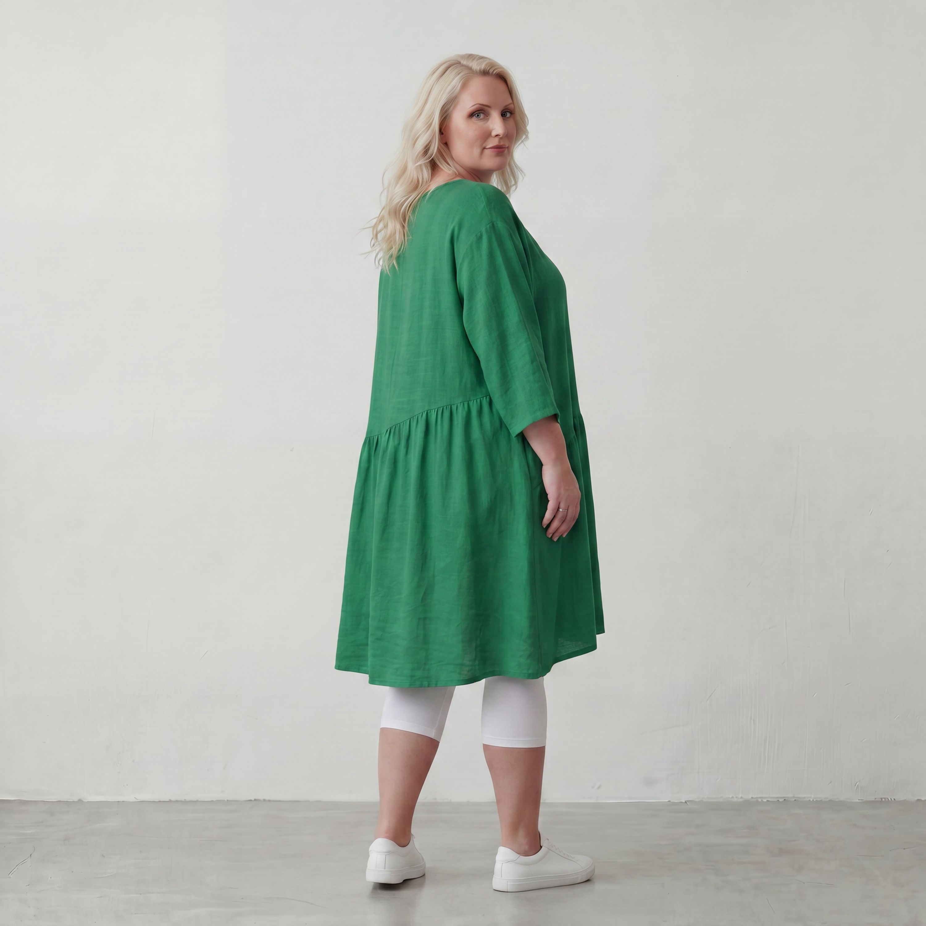 Zeitloses Oversize Lagenlook Kleid in Smaragdgrün mit Leinenoptik leger sehr ausgefallen