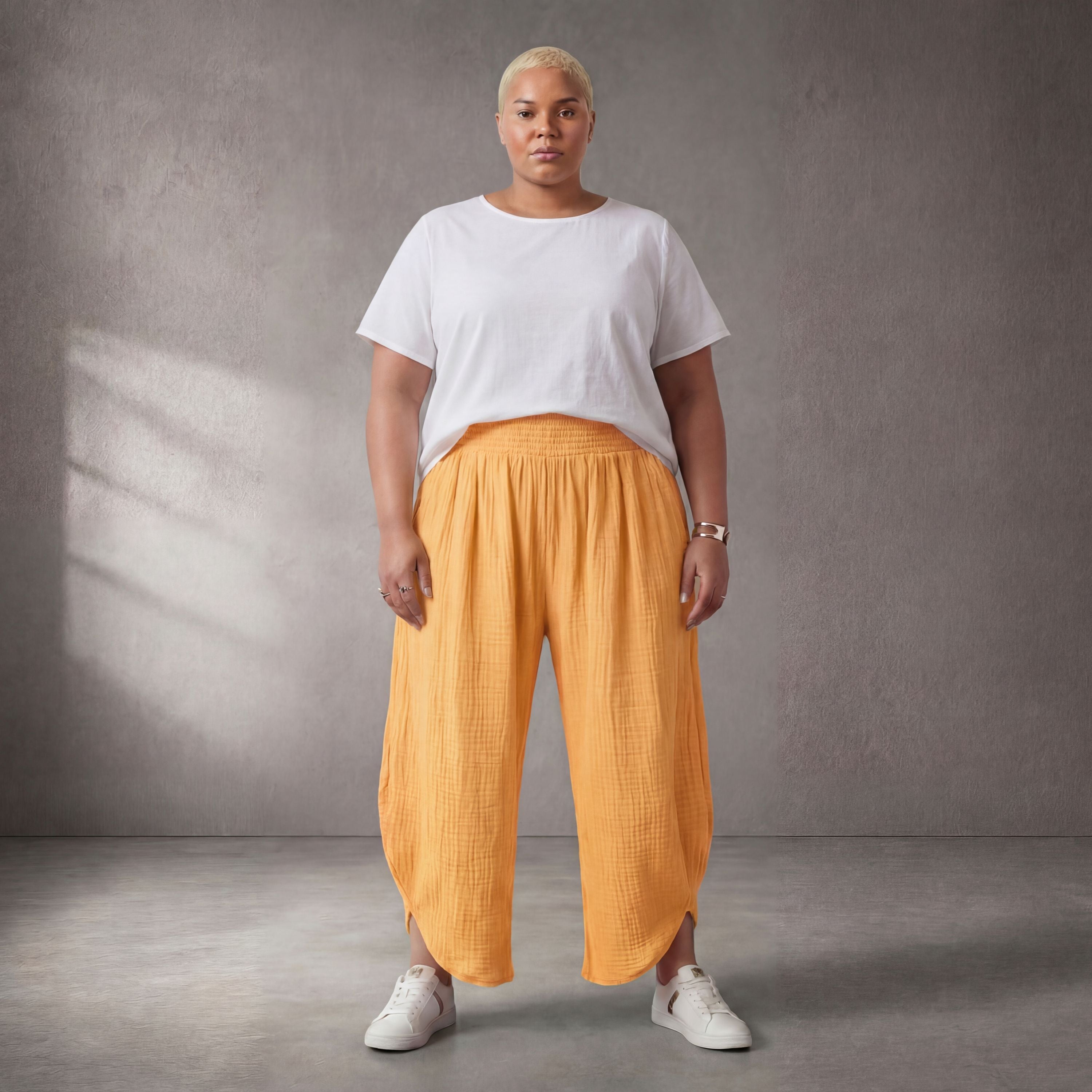 Leichte Ballonhose aus Mousseline in leuchtendem Orange für luftige Sommertage voller Stil