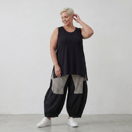Lässige Oversize Ballonhose in Schwarz/Weiß für Lagenlook zeitlos sommerlich luftig