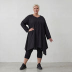 Zeitlose Schwarz Baumwollbluse im legeren Lagenlook mit Oversize A Linie und Taschen fein