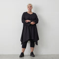 Zeitlose Schwarz Baumwollbluse im legeren Lagenlook mit Oversize A Linie und Taschen fein