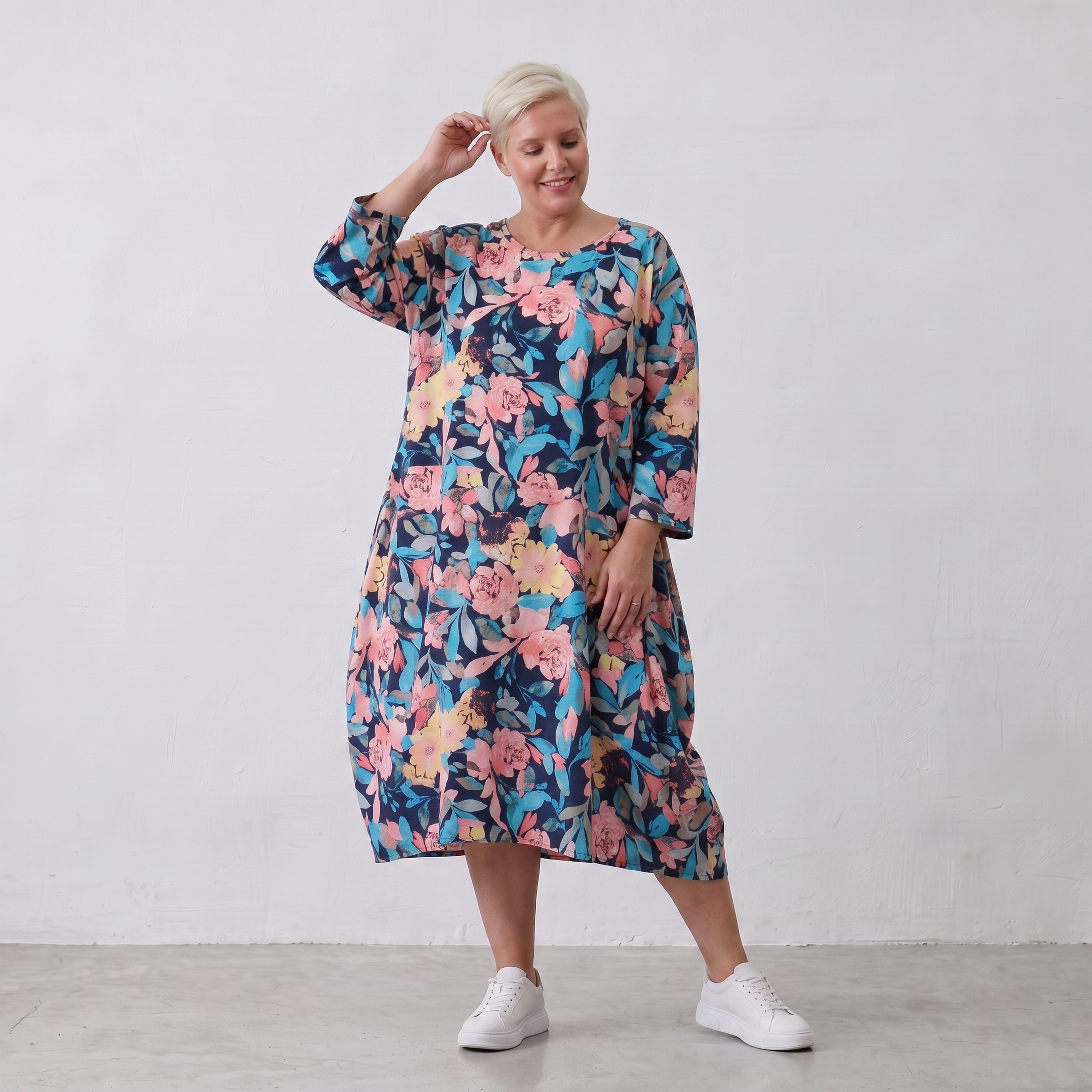 Sommerliches Ballonkleid in Leinenoptik in Aqua mit 3/4-Arm Rundhals und Seitentaschen
