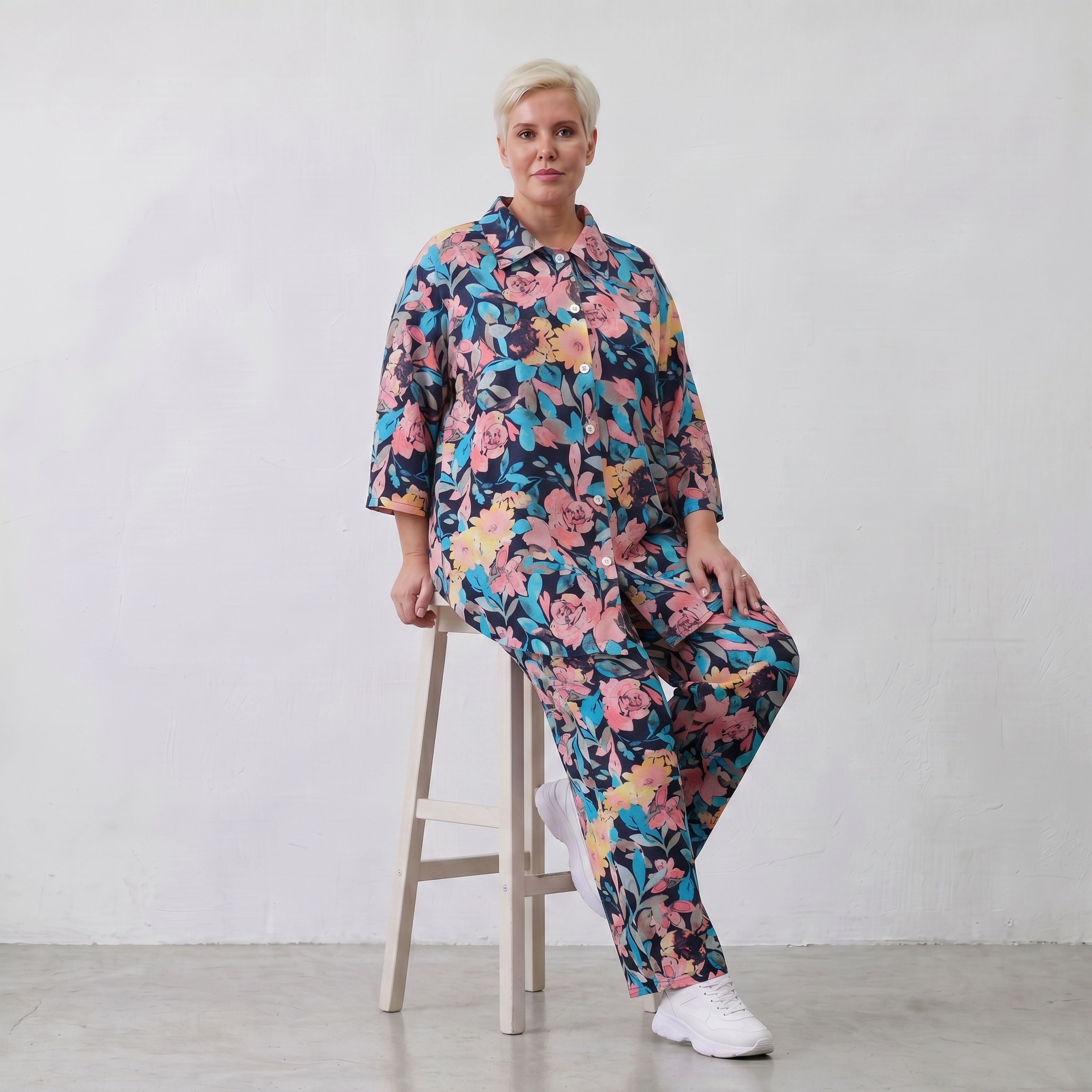 Feminine Bluse in luftiger Leinenoptik mit Hemdkragen und Dreiviertelarm in zartem Rosa