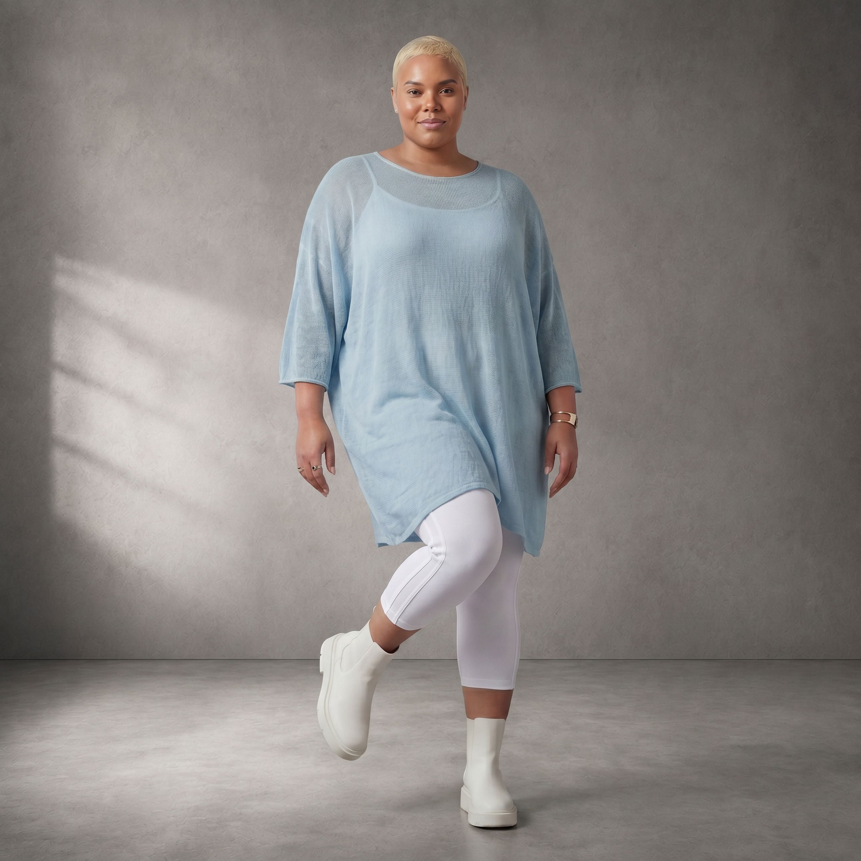 Damen Shirt Lagenlook Baumwolle Hellblau, gerader Schnitt, Kurzarm, Oversize große Größen – Funky Diva