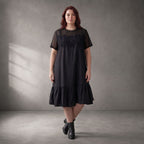 Schwarz fliessendes ALinien Kleid mit Spitze und Chiffon luftig zeitlos elegant leicht