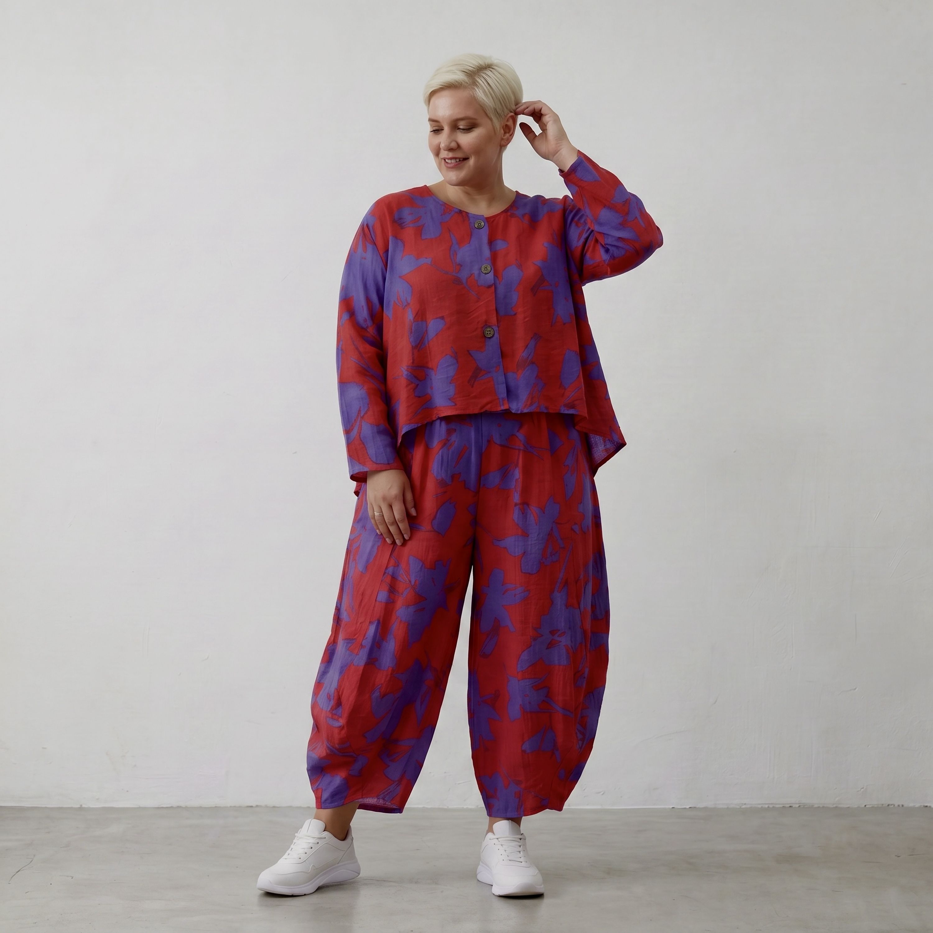 Leichte Popelinejacke in Rotlila mit Klecksmuster schimmerndem Look und langem Saum