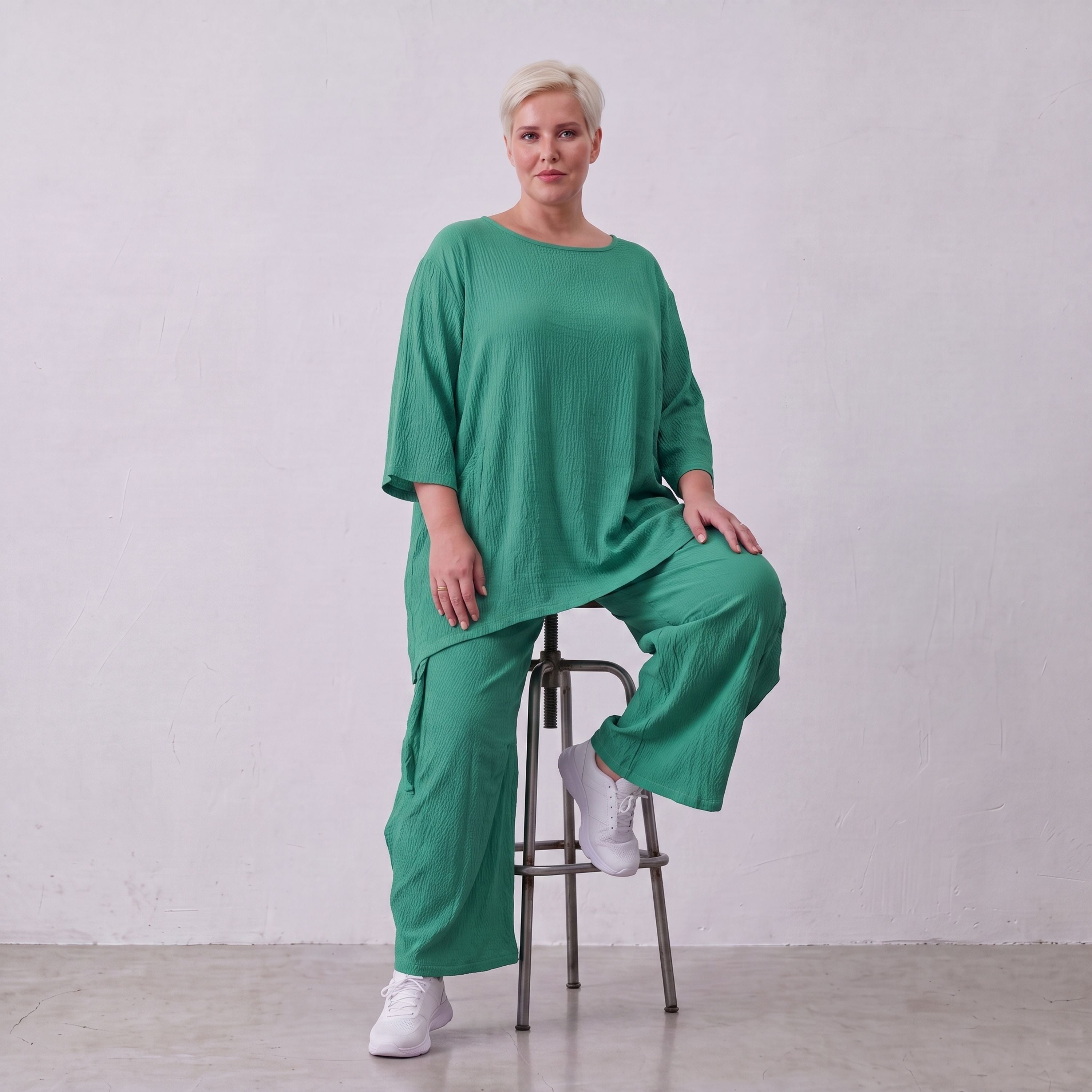 Damen Hose Lagenlook Viskose Grün, Ballonschnitt, Flügeltaschen, Oversize große Größen – AKH Fashion