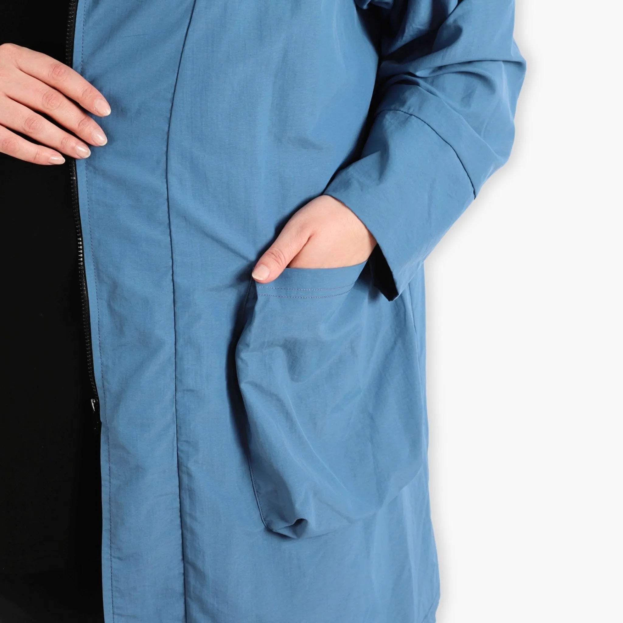  AKH Fashion Mantel in gerundeter Form, aus Baumwolle, 1284.02286, Schwarz-Azurblau