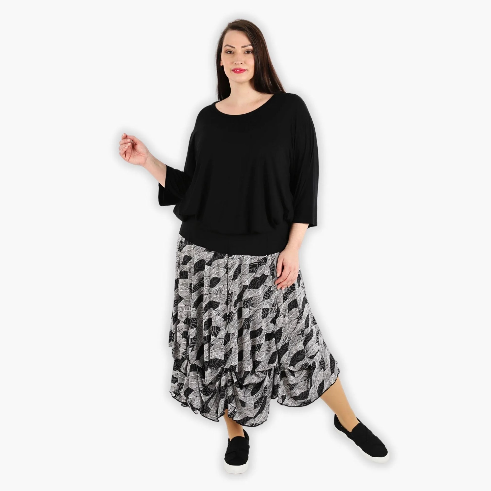  Ballonrock in elegantem Schwarz-Weiß-Blumenmuster, vielseitig, weich und ideal für Plus Size