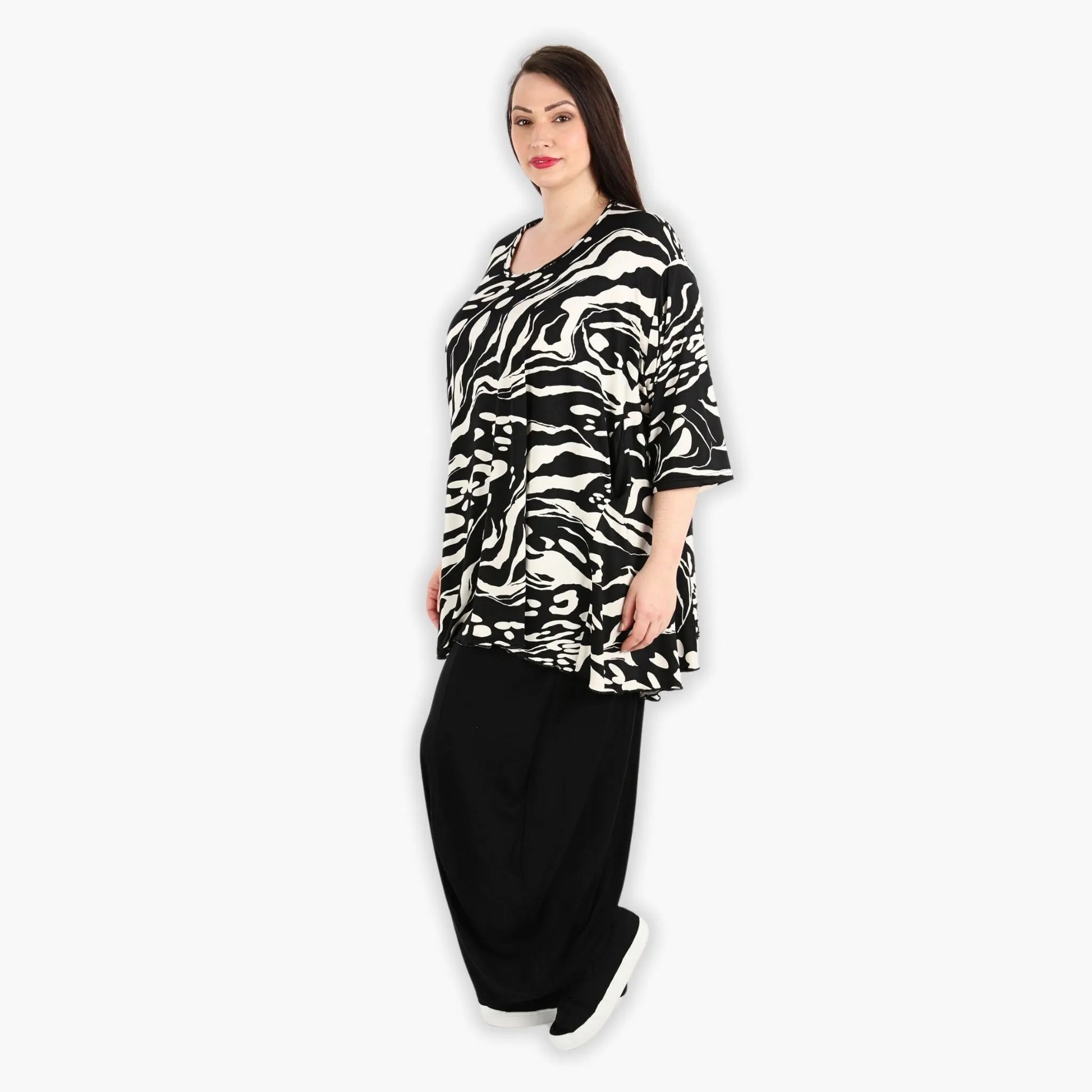  A-Form Bigshirt von AKH Fashion aus Viskose, 1290.00593, Schwarz-Ecru, Abstrakt, Ausgefallen