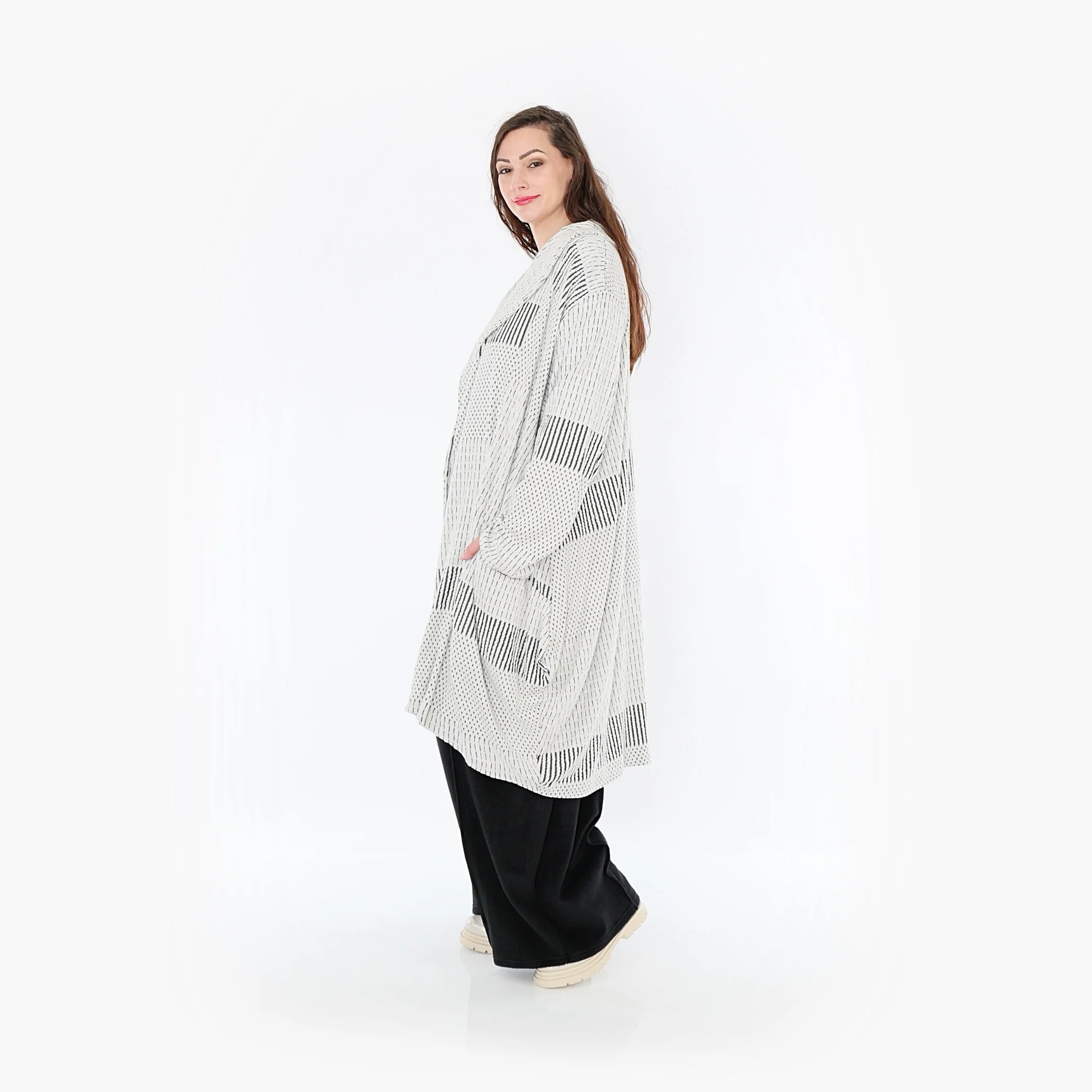  Ballonmantel von AKH Fashion aus Viskose, 1377.02494, Schwarz-Ecru, Gerippt, Schick