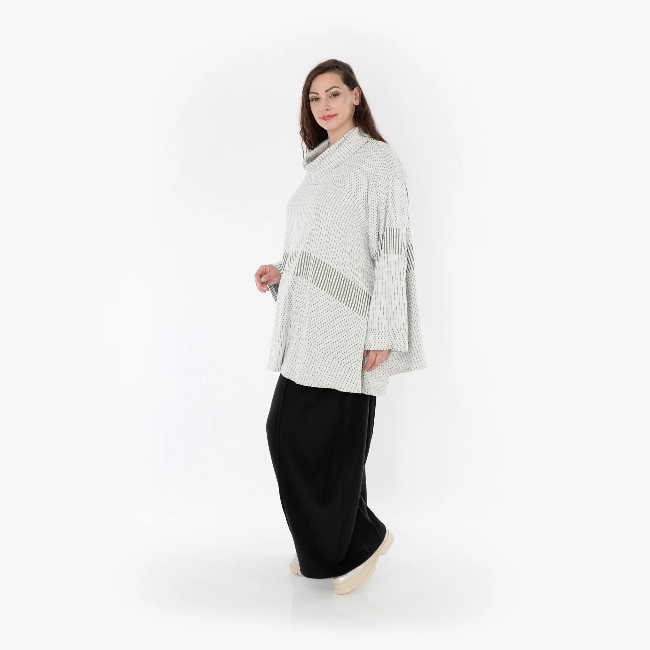  A-Form Bigshirt von AKH Fashion aus Viskose, 1377.0593R, Olive-Ecru, Gerippt, Schick, Modern