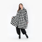  Ballonmantel von AKH Fashion aus Polyester, 1386.06660, Schwarz-Weiss, Hahnentritt