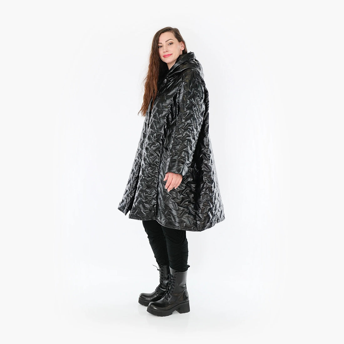  Stylische Steppjacke in elegantem Schwarz für den angesagten Lagenlook und ultimativen Komfort