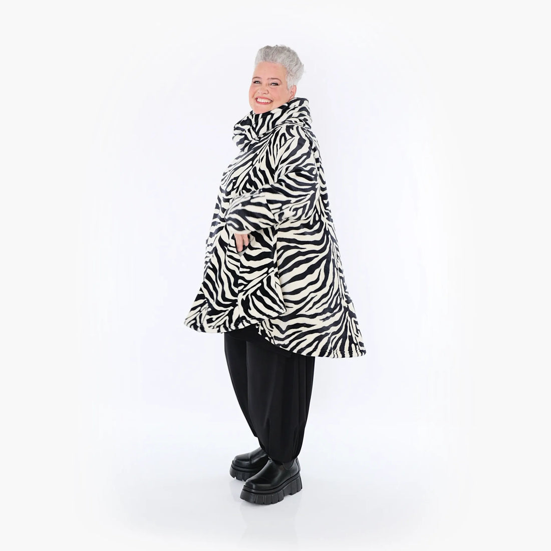  AKH Fashion Bigshirt in Glocken-Form, aus Polyester, 1401.0592R, Ecru-Schwarz, Zebra, Schick