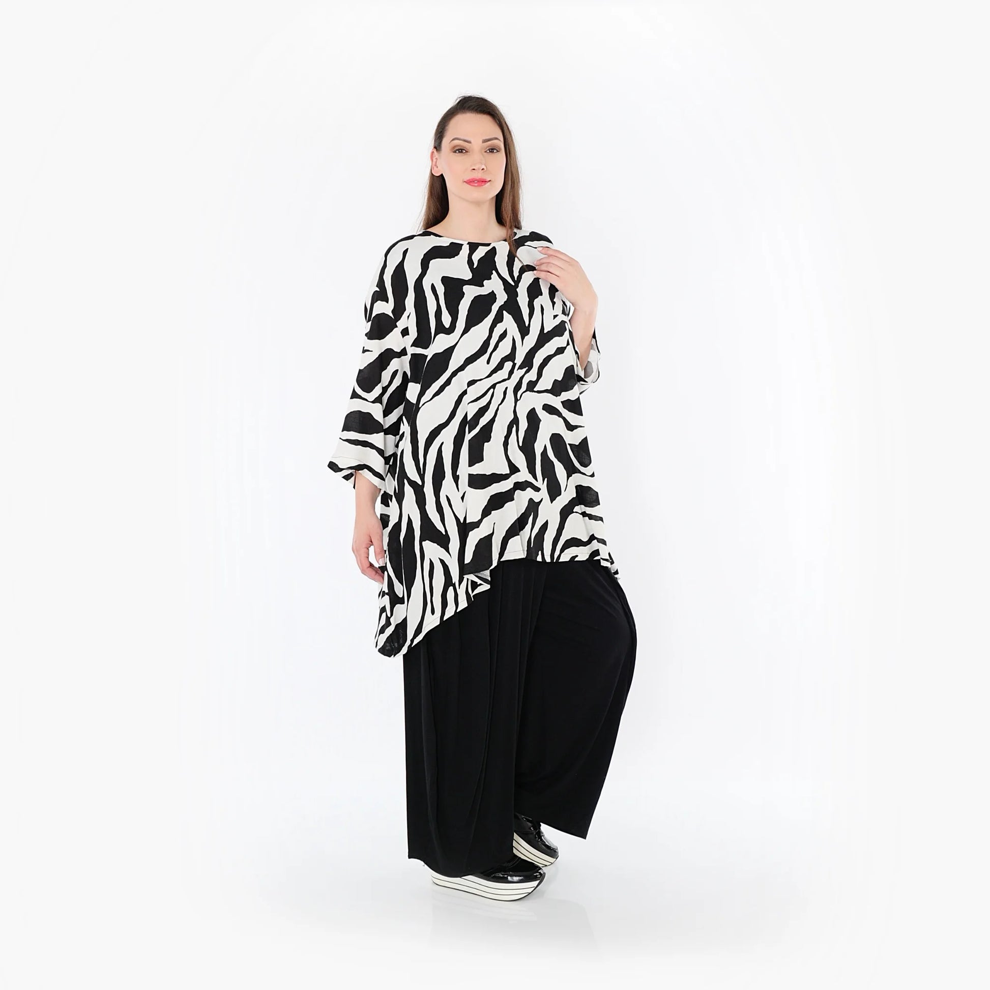  A-Form Bigshirt von AKH Fashion aus Rayon, 1486.00593, Weiß/Schwarz, Zebra, Ausgefallen