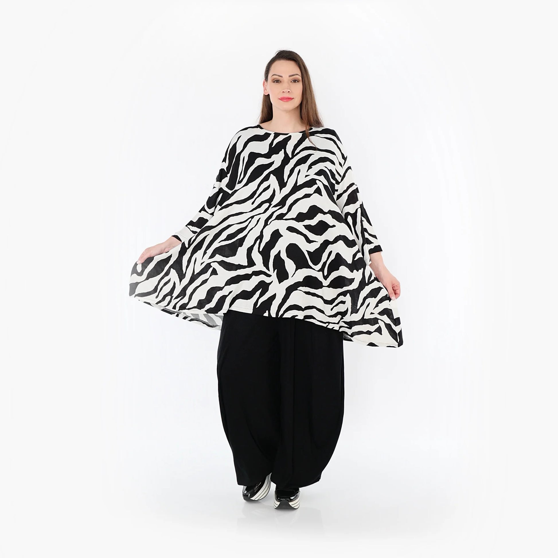  A-Form Bigshirt von AKH Fashion aus Rayon, 1486.00593, Weiß/Schwarz, Zebra, Ausgefallen