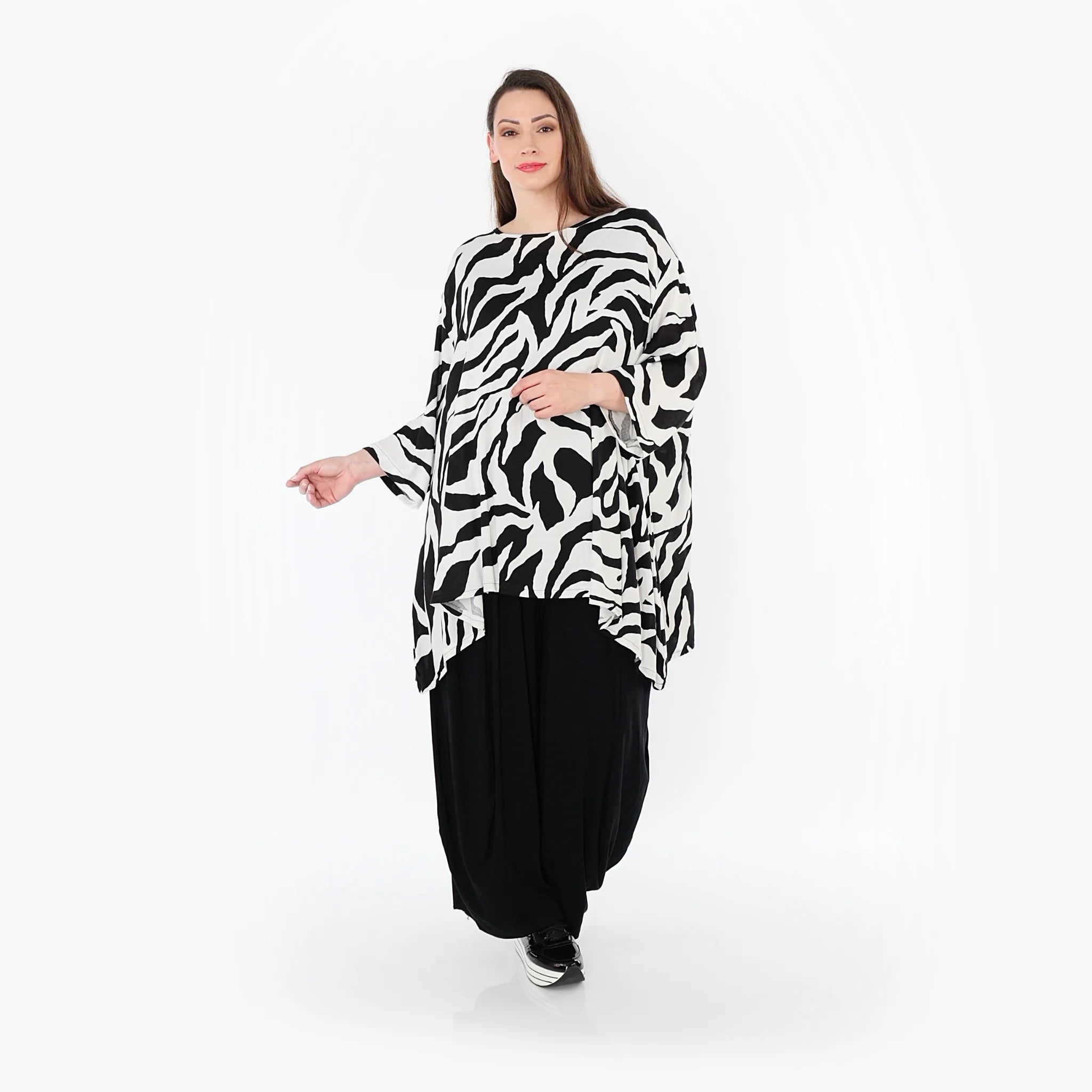  A-Form Bigshirt von AKH Fashion aus Rayon, 1486.00593, Weiß/Schwarz, Zebra, Ausgefallen