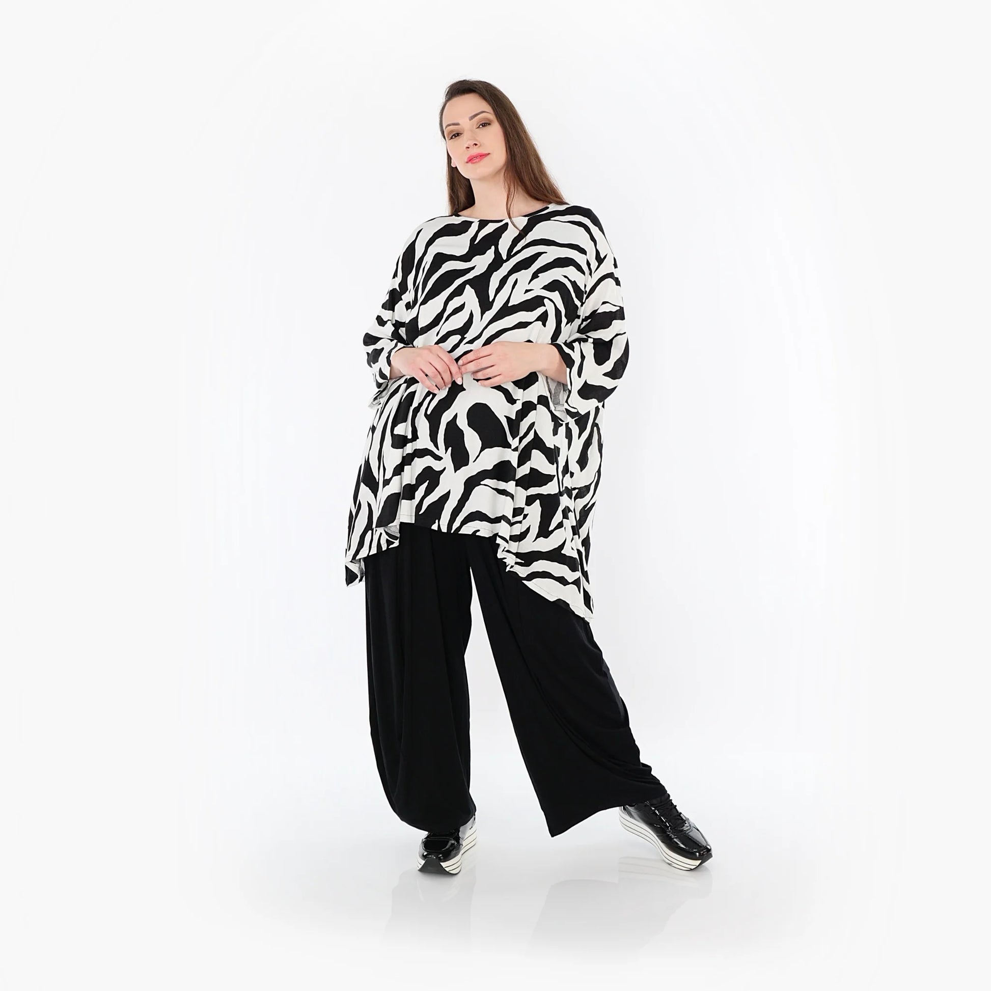  A-Form Bigshirt von AKH Fashion aus Rayon, 1486.00593, Weiß/Schwarz, Zebra, Ausgefallen
