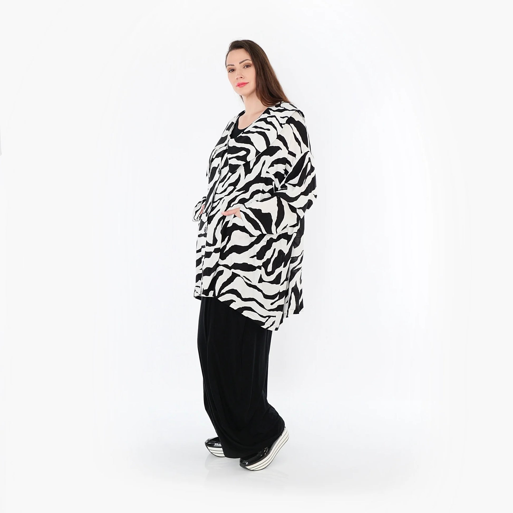  A-Form Jacke von AKH Fashion aus Rayon, 1486.06070, Weiß/Schwarz, Zebra, Ausgefallen