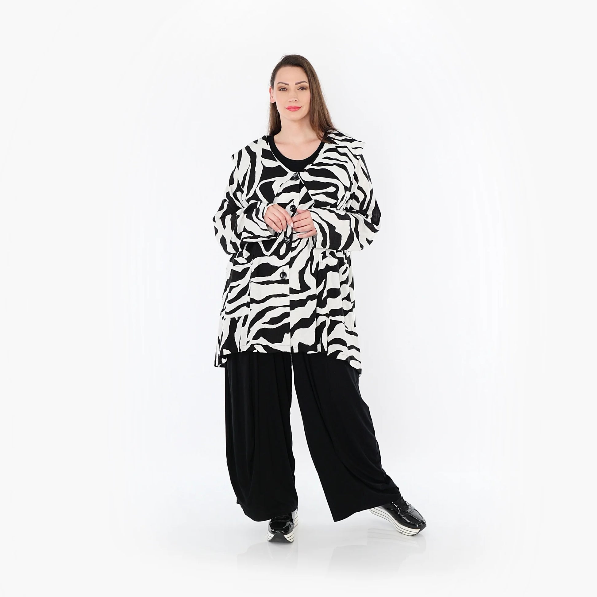  A-Form Jacke von AKH Fashion aus Rayon, 1486.06070, Weiß/Schwarz, Zebra, Ausgefallen