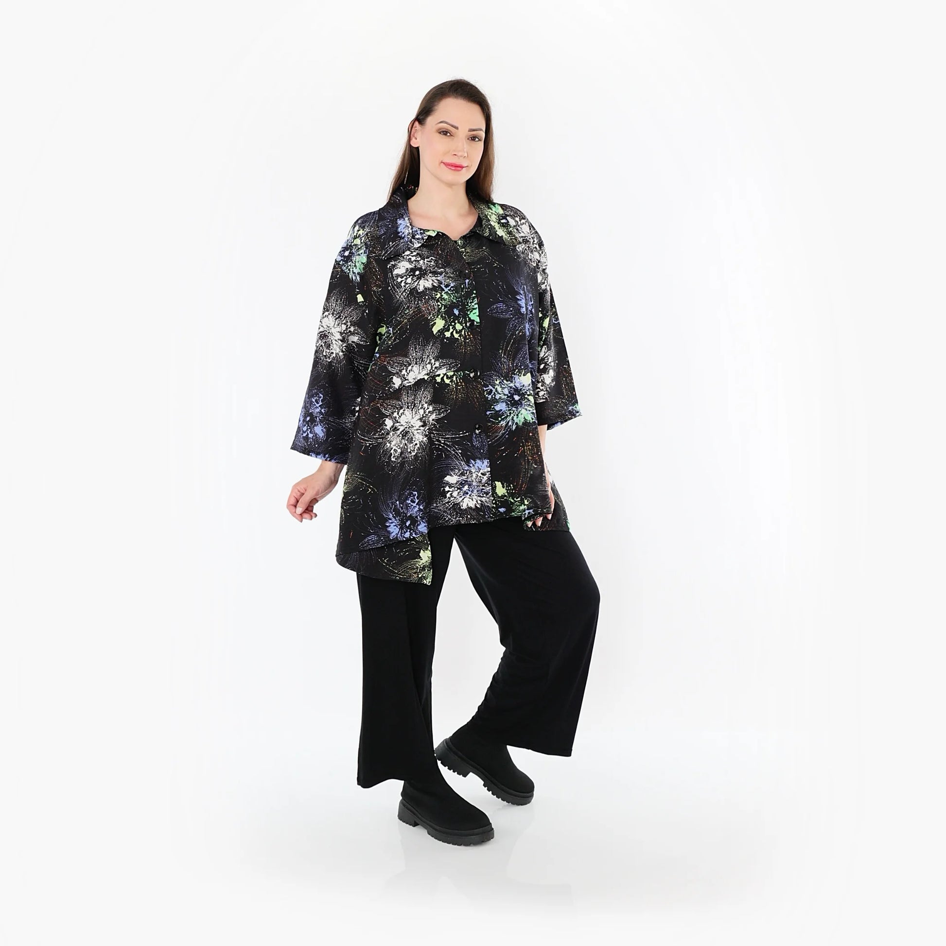  A-Form Jacke von AKH Fashion aus Viskose, 1491.07090, Schwarz/Blau/Multi, Blumen, Schick