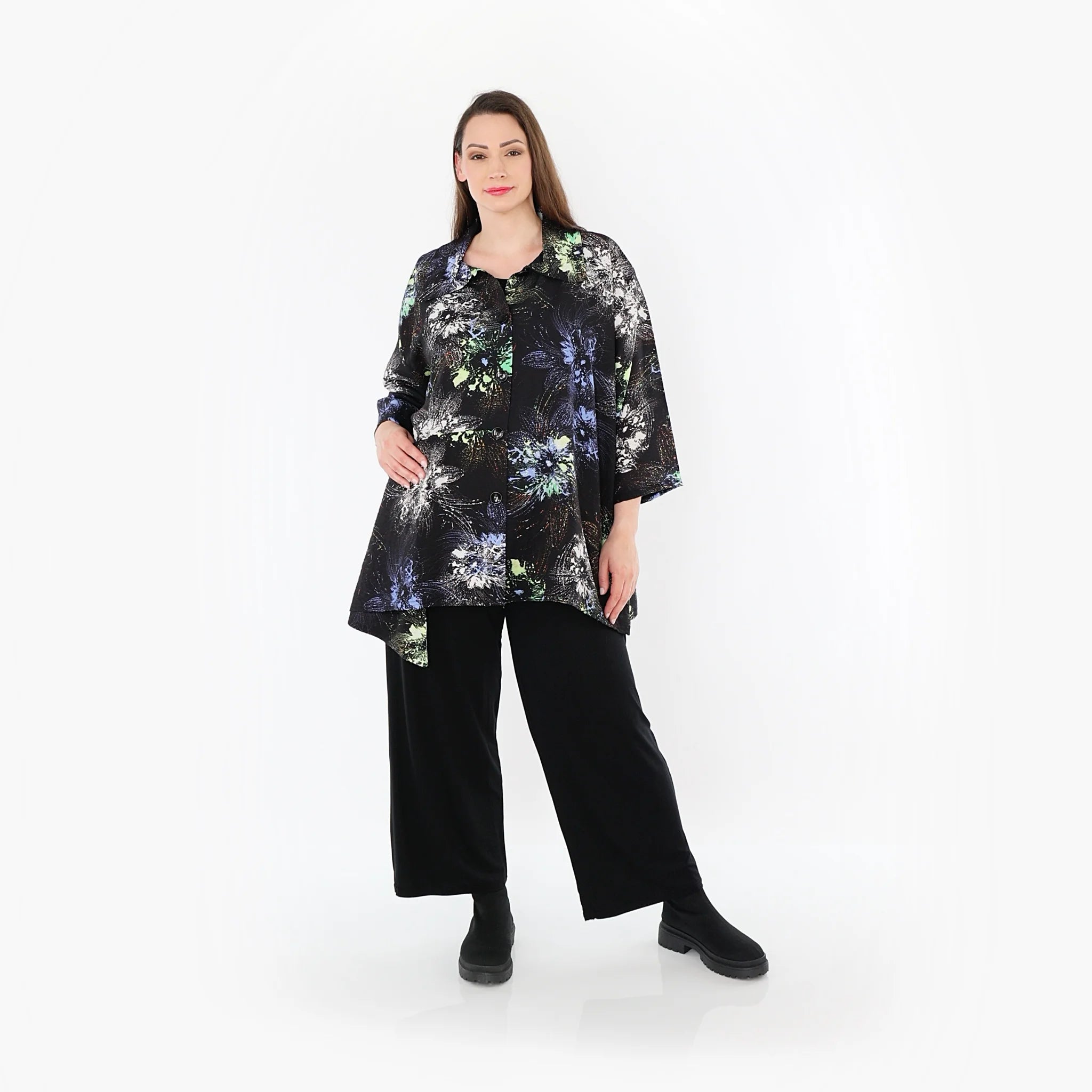  A-Form Jacke von AKH Fashion aus Viskose, 1491.07090, Schwarz/Blau/Multi, Blumen, Schick