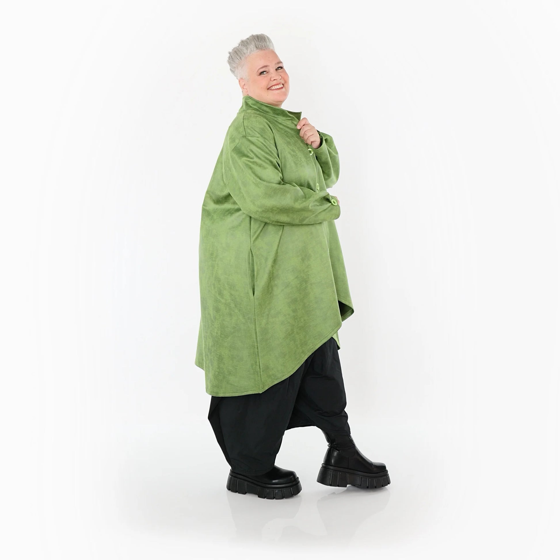  AKH Fashion Jacke in Vokuhila-Form, aus Polyester, 1520.07119, Grün, Ausgefallen, Zeitlos